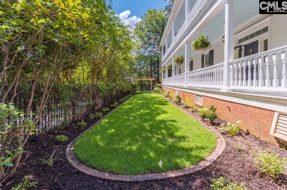 1938 College St, Columbia SC 29201-3922 exterior