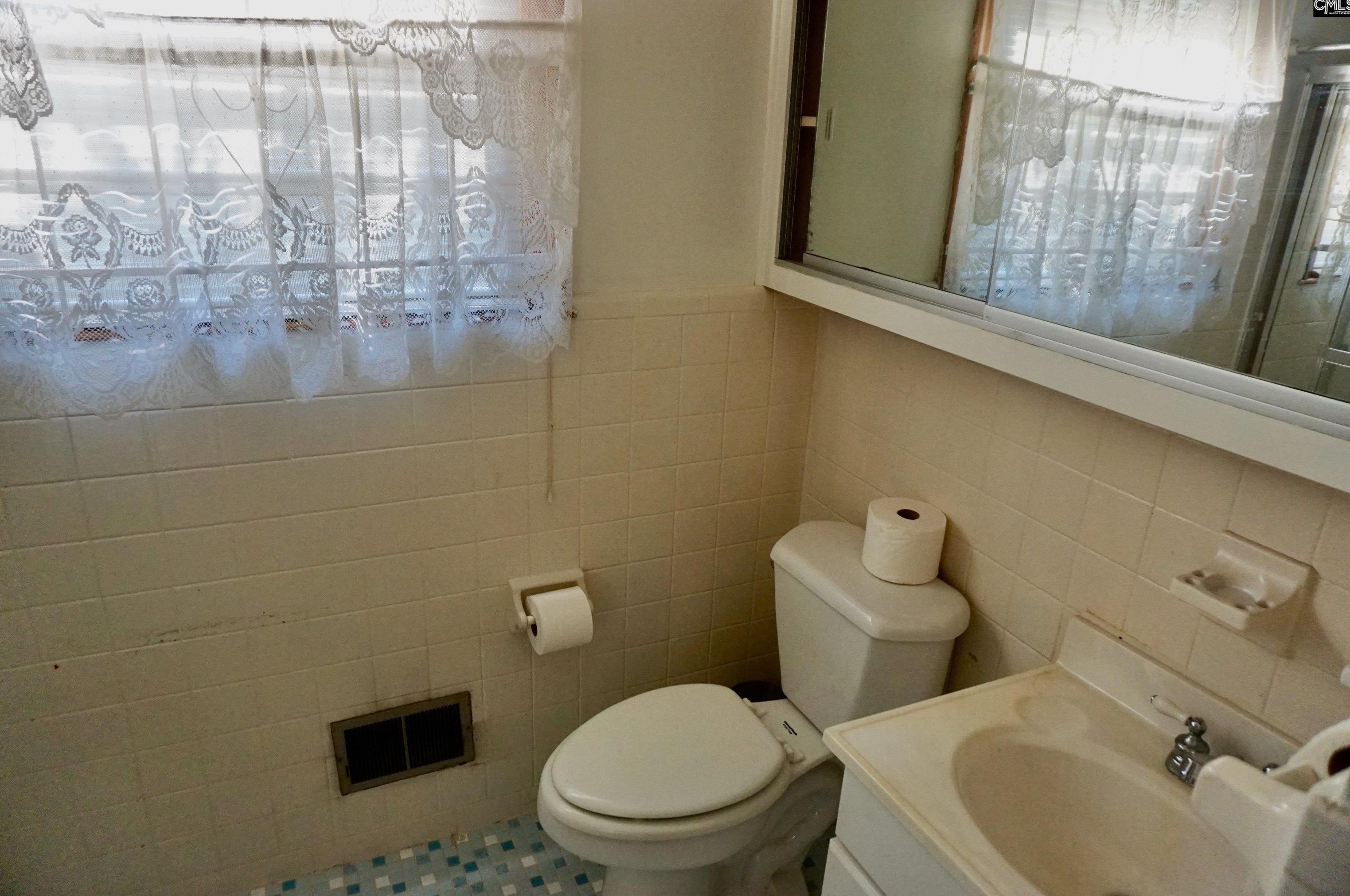 800 Armour St, Columbia SC 29203-5010 exterior