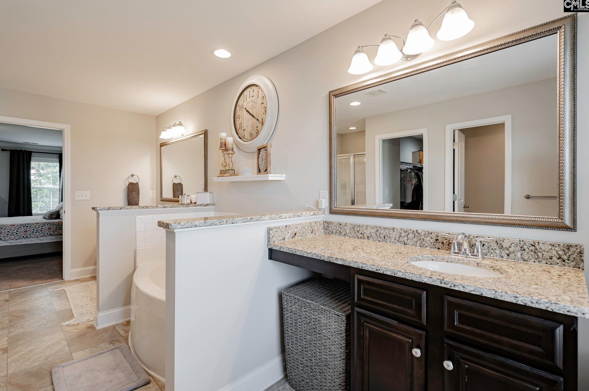 688 Gladiolus Dr, Columbia SC 29229-6904 exterior