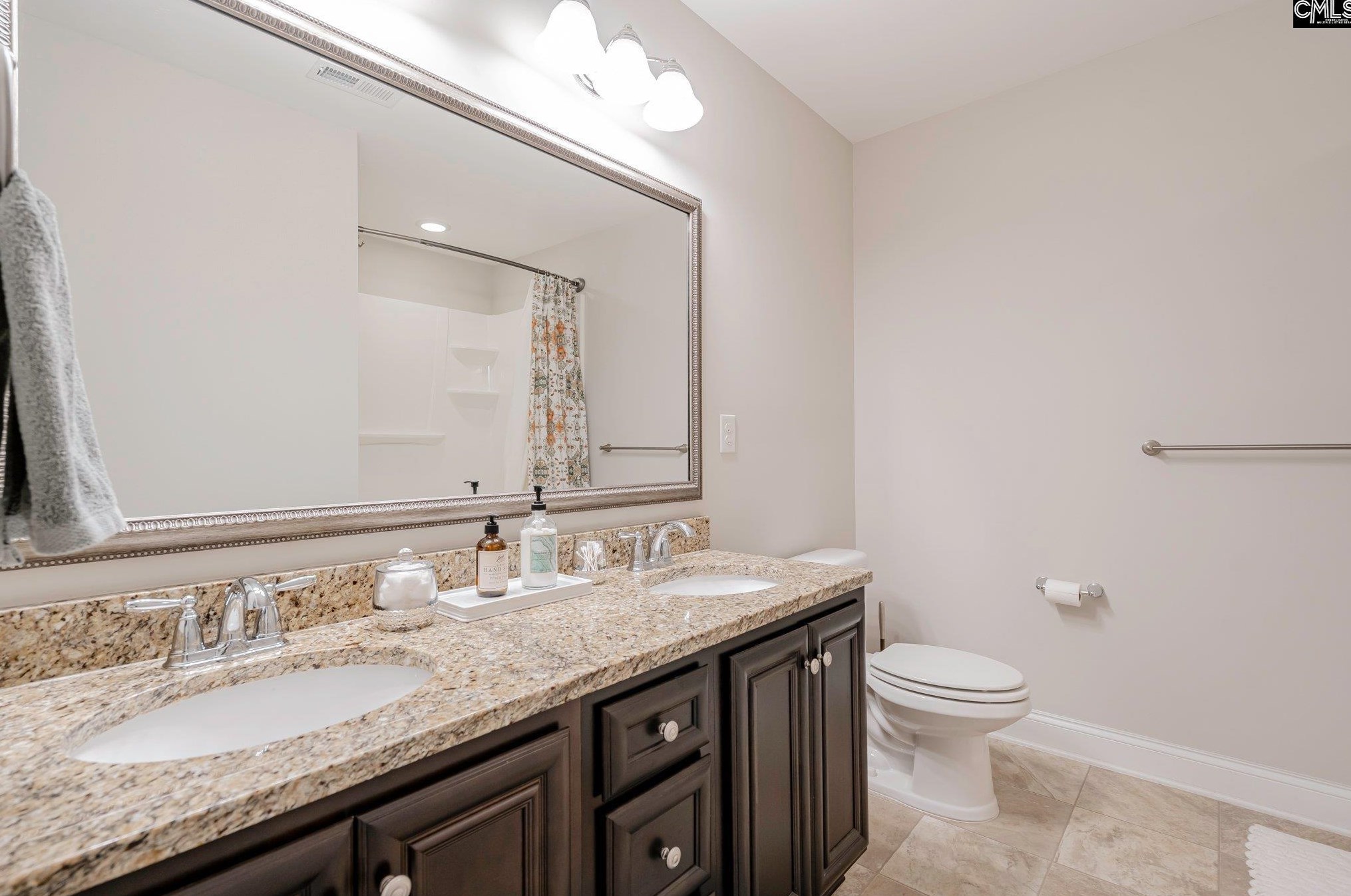 688 Gladiolus Dr, Columbia SC 29229-6904 exterior