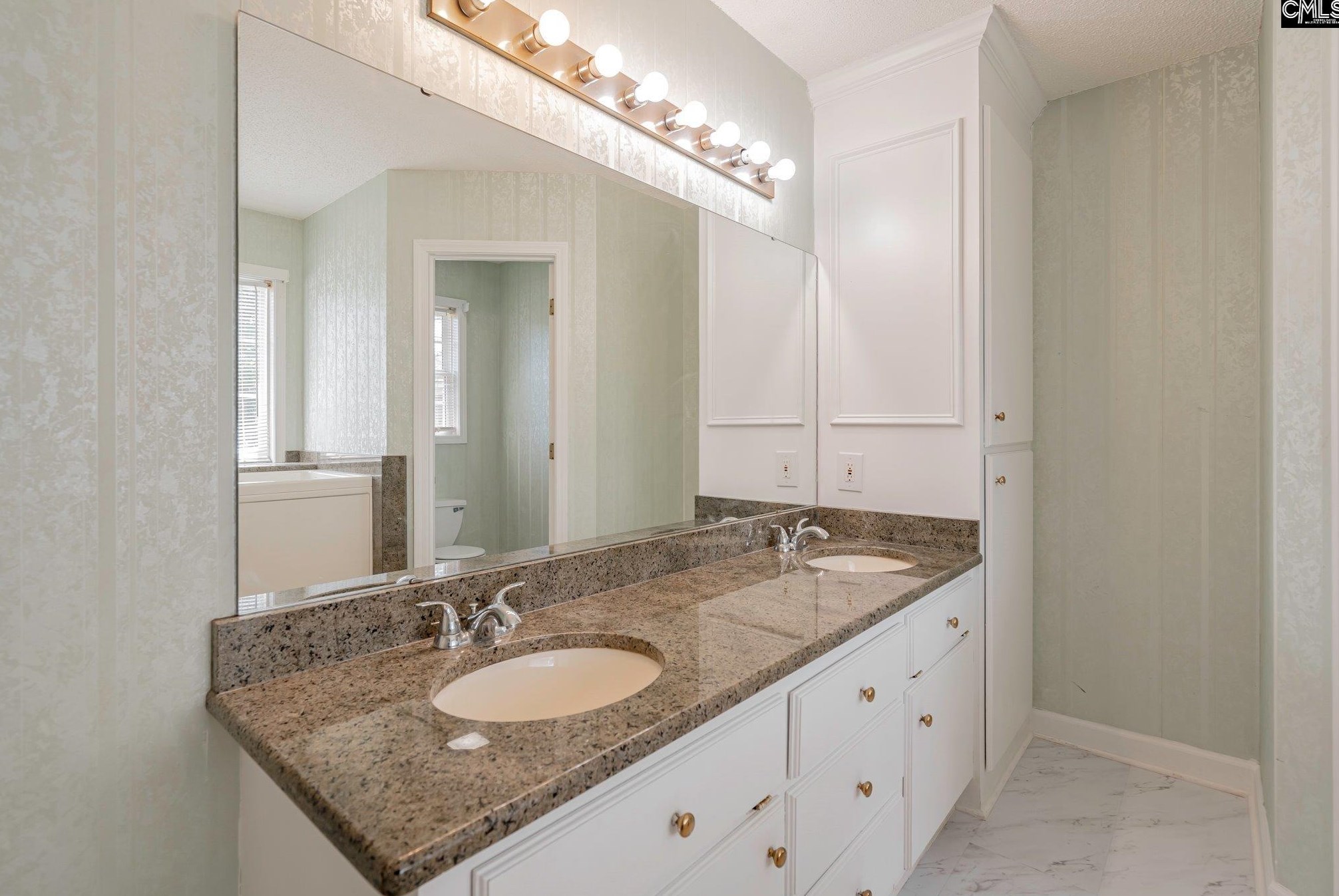 4 Holly Thorn Ct, Columbia SC 29229-9428 exterior