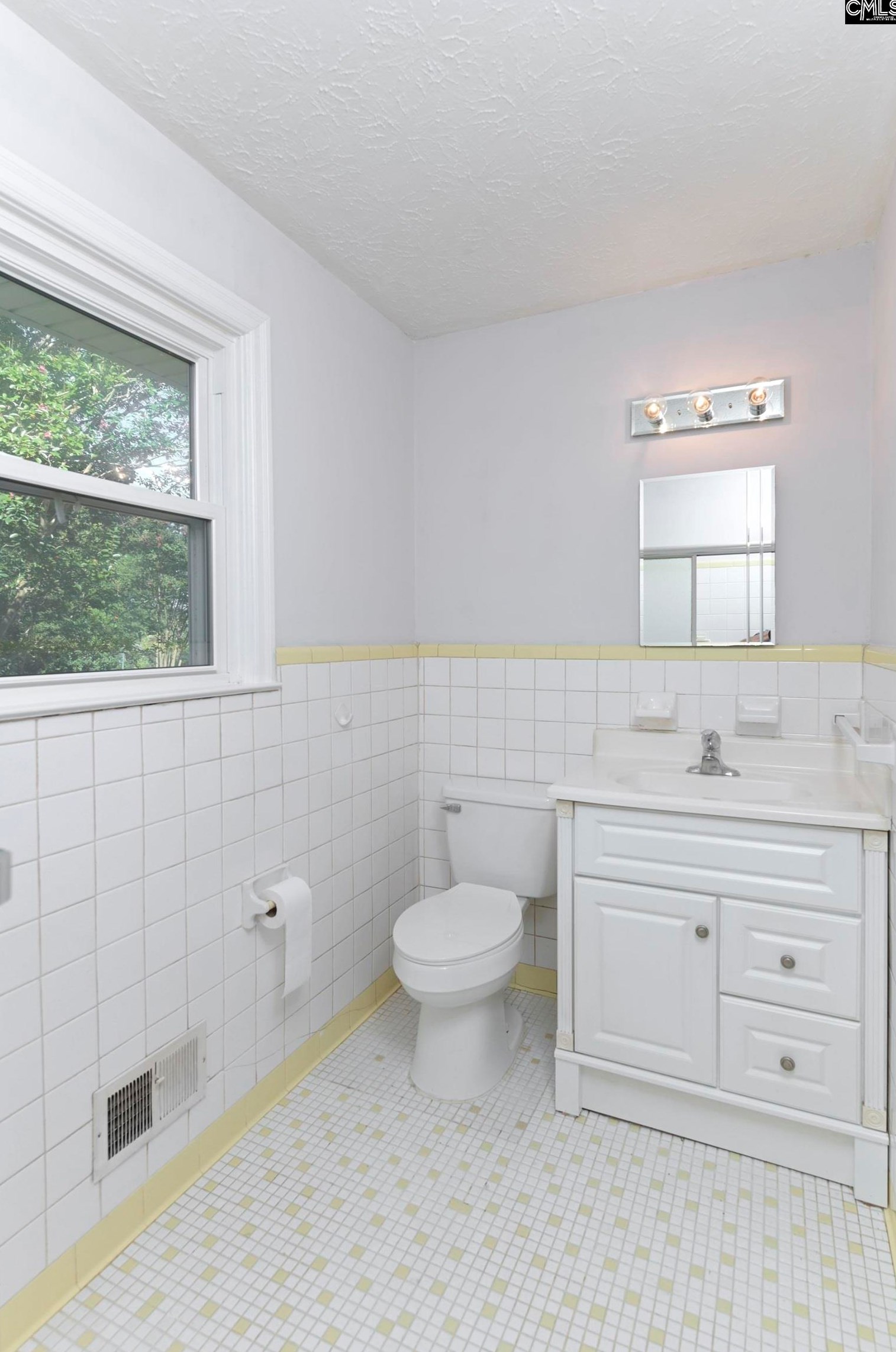 1825 Berkshire Dr, Columbia SC 29210-6841 exterior