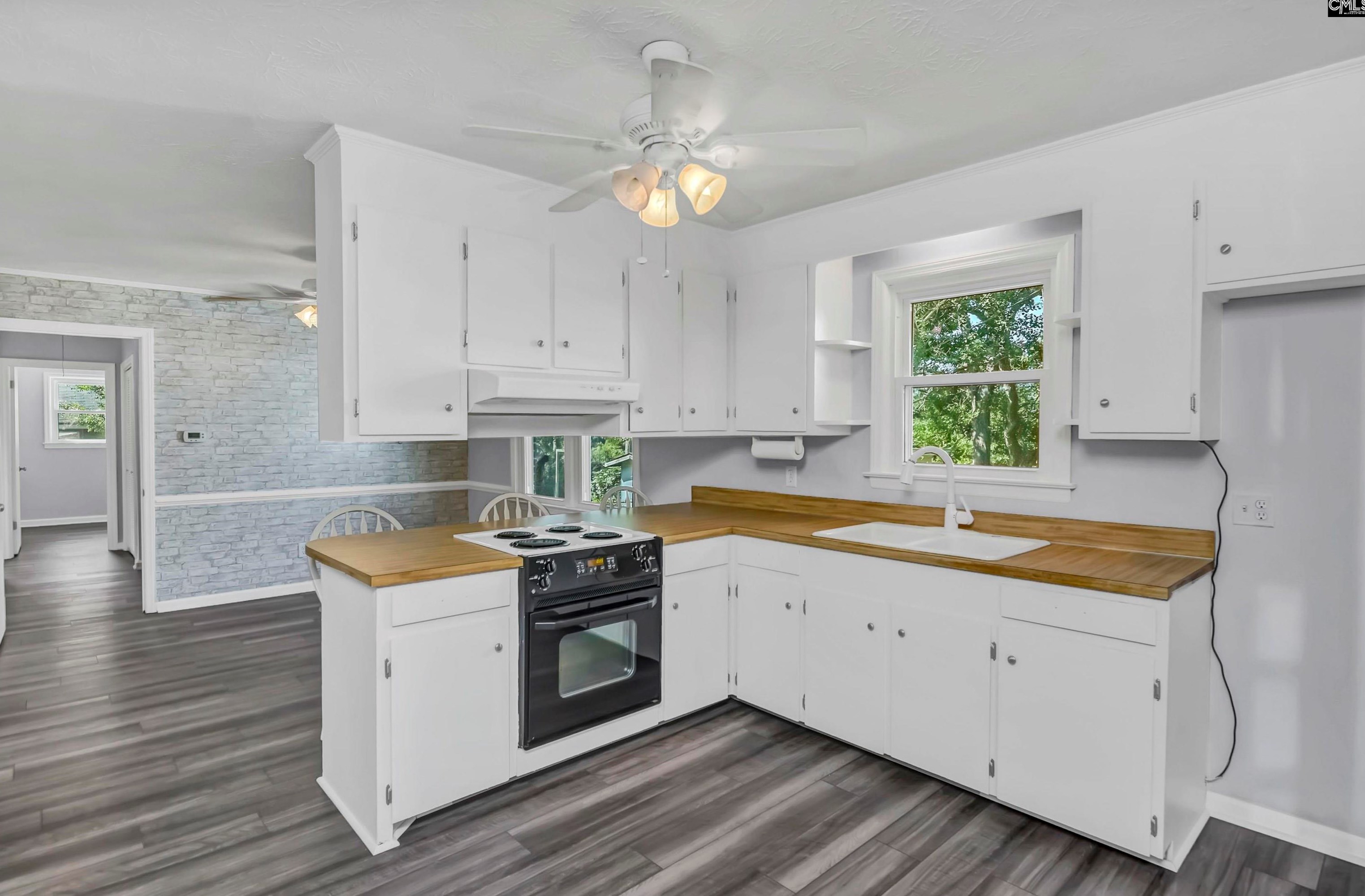 1825 Berkshire Dr, Columbia SC 29210-6841 exterior