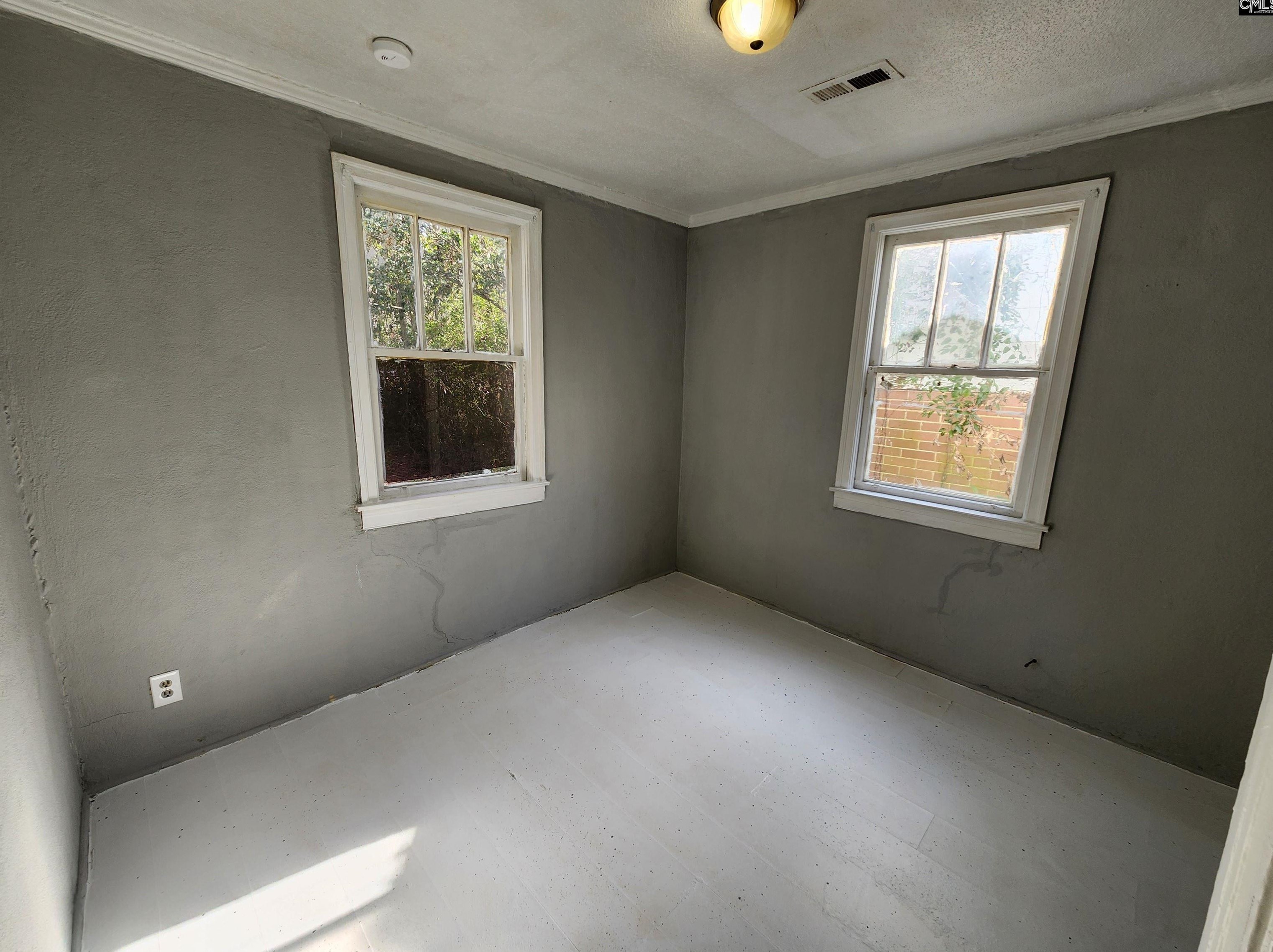 3821 Brewer St, Columbia, SC 29203