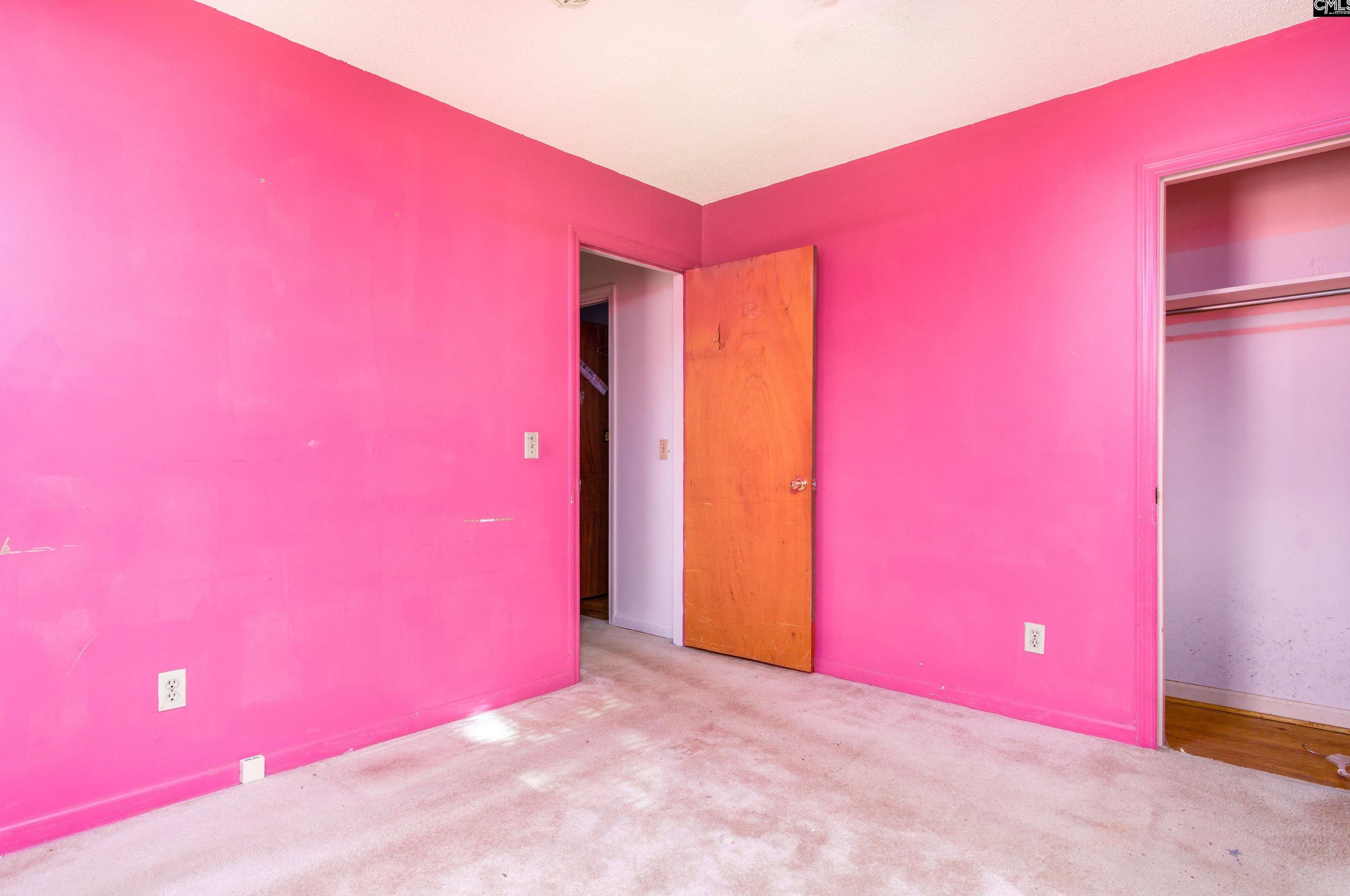 4502 Bluff Rd, Columbia SC 29209-9495 exterior