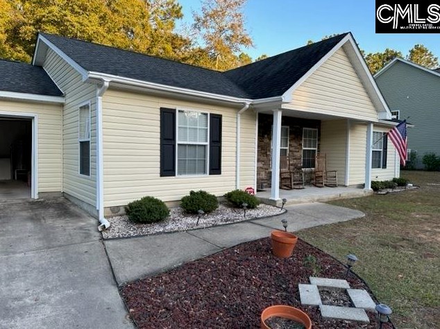 124 Graceland Ct, Swansea, SC 29160