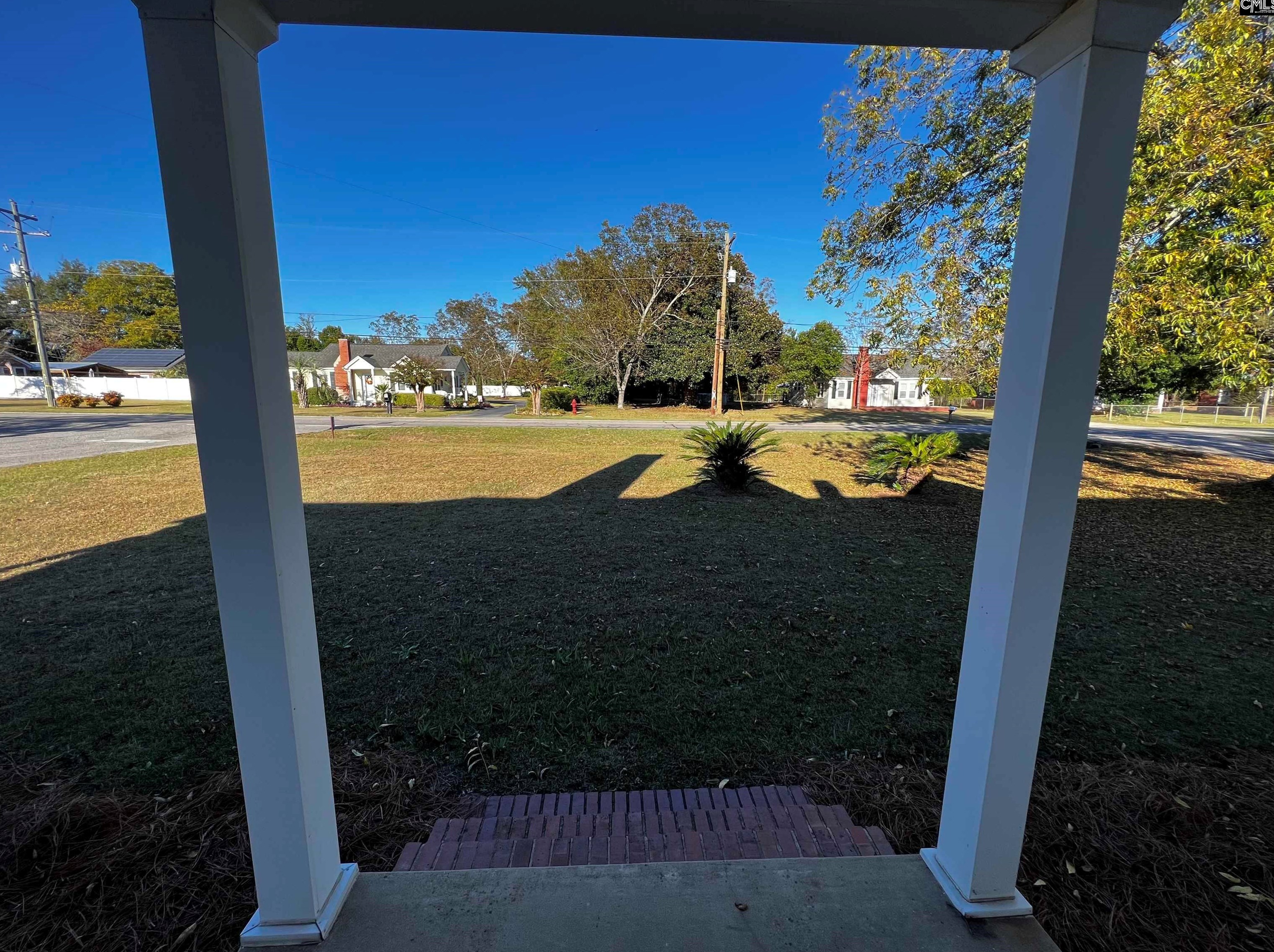 301 Pine St, Batesburg-Leesville, SC 29006-2228