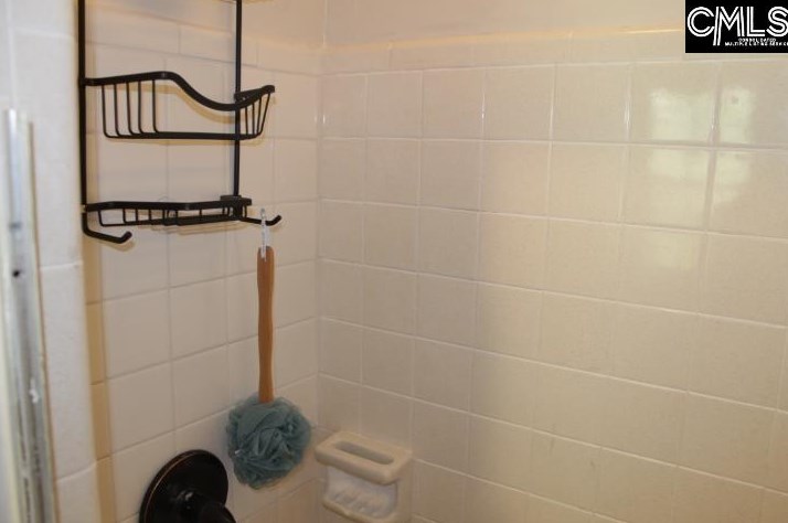 1916 Berkshire Dr, Columbia SC 29210-6841 exterior