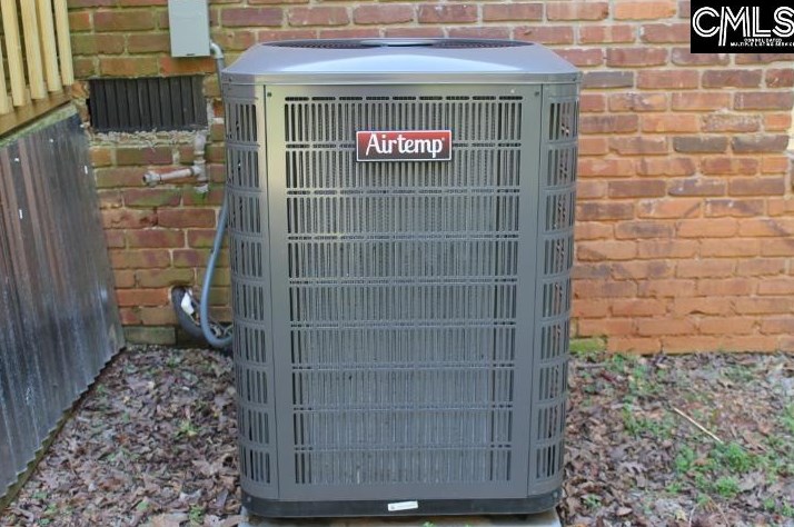 1916 Berkshire Dr, Columbia SC 29210-6841 exterior