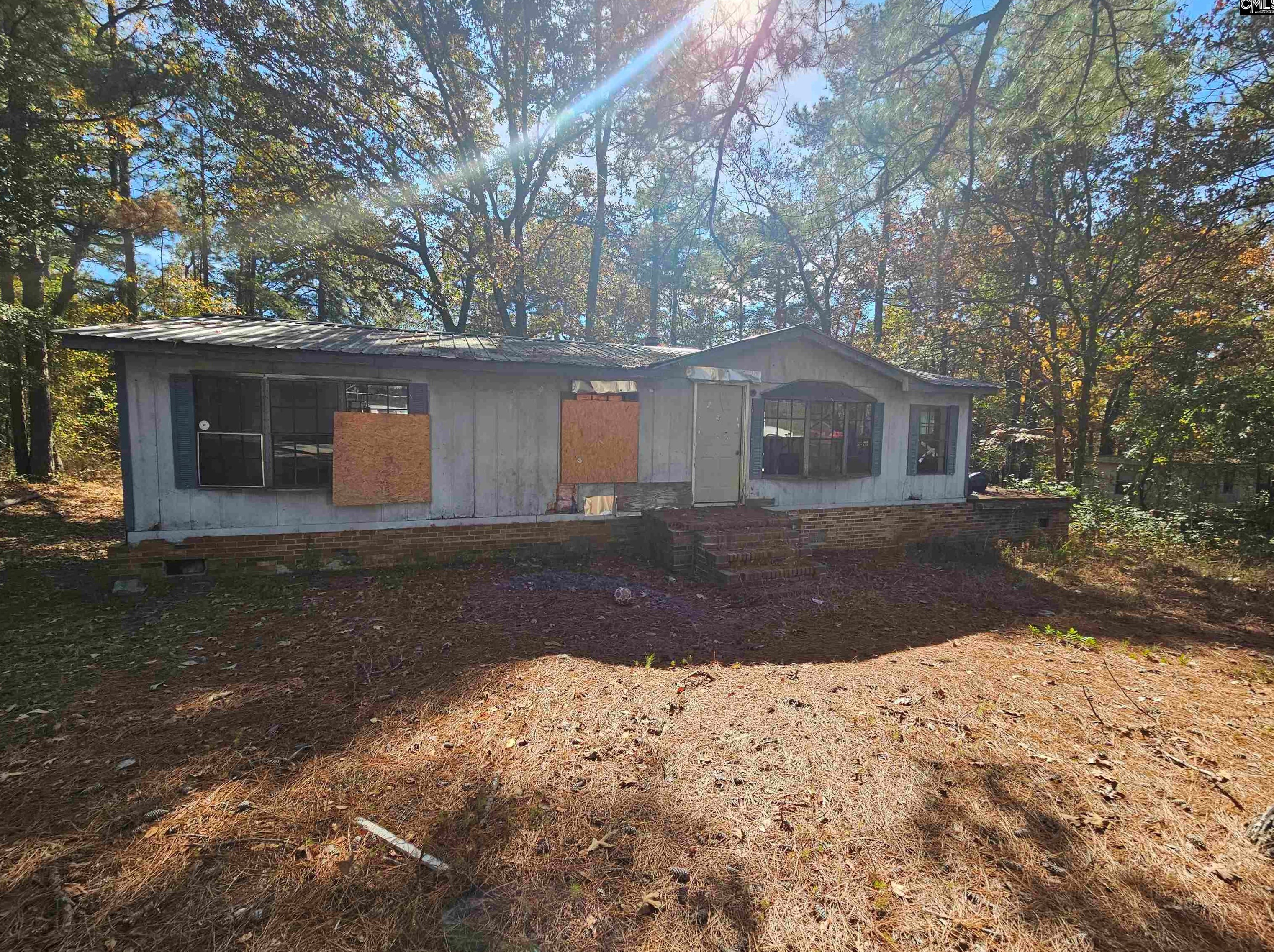105 Woodland Dr, Swansea, SC 29160