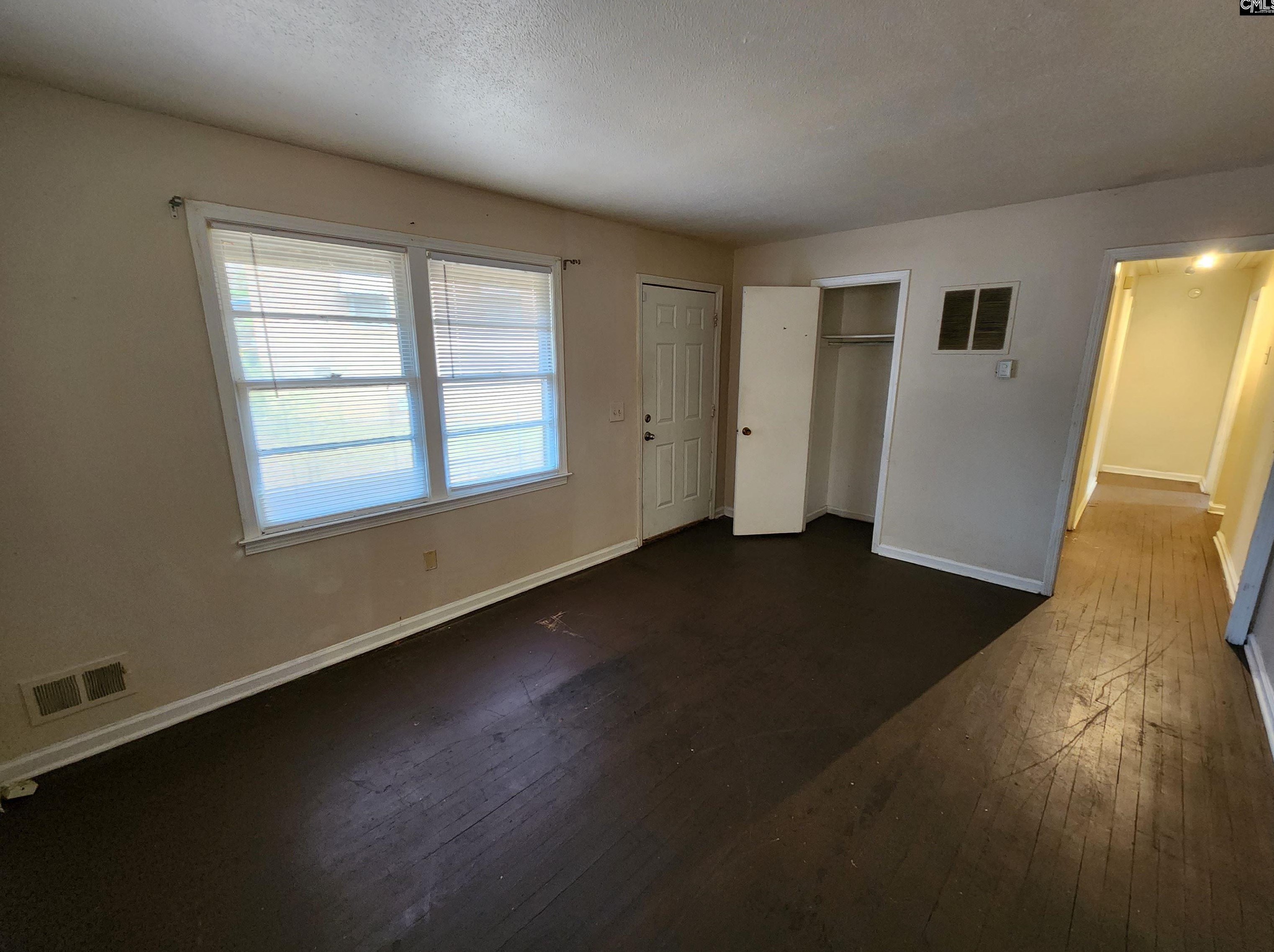 911 Old Oak Dr, Columbia, SC 29203