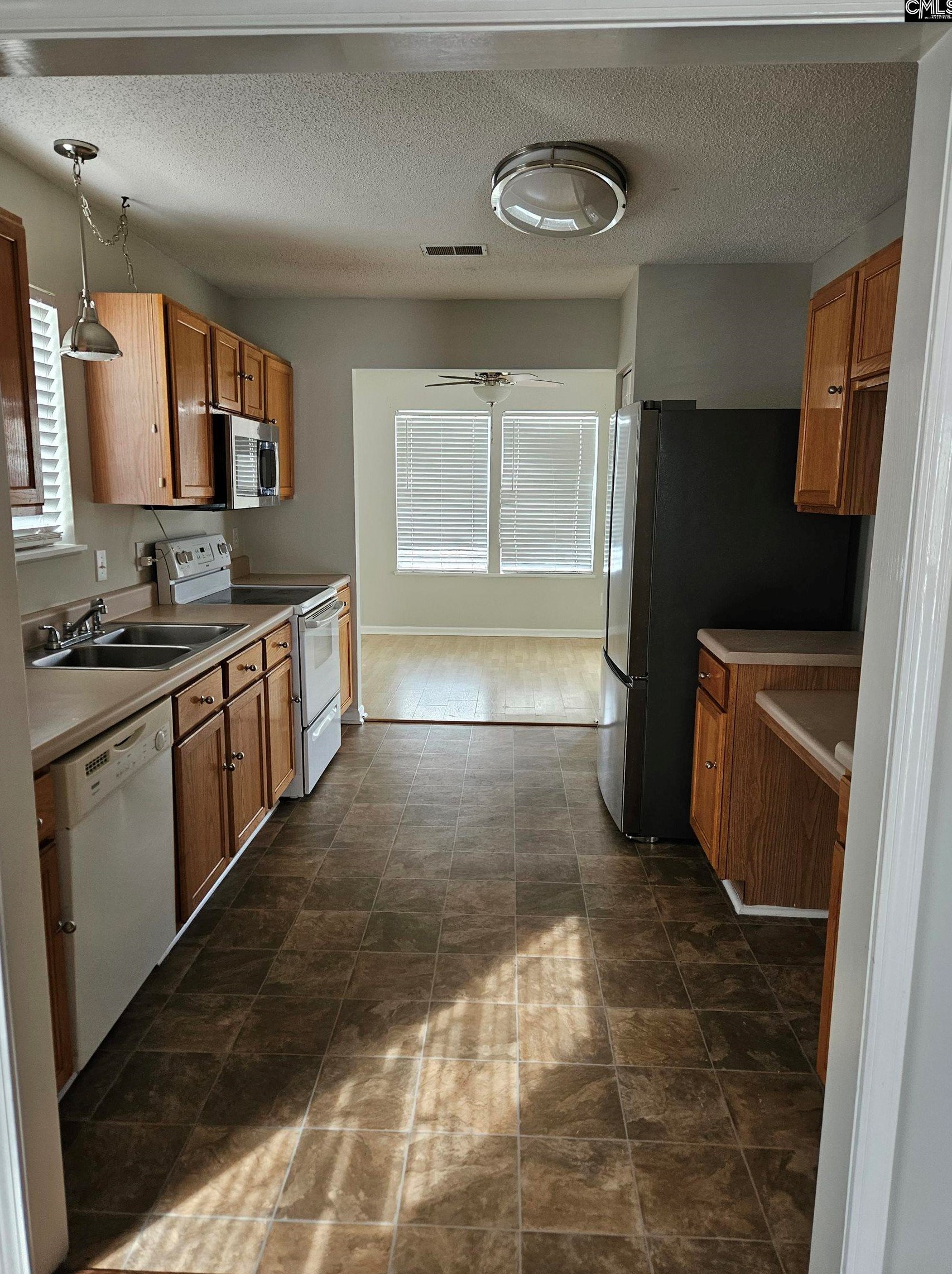 408 Dahoon Dr, Columbia SC  29229-7130 exterior