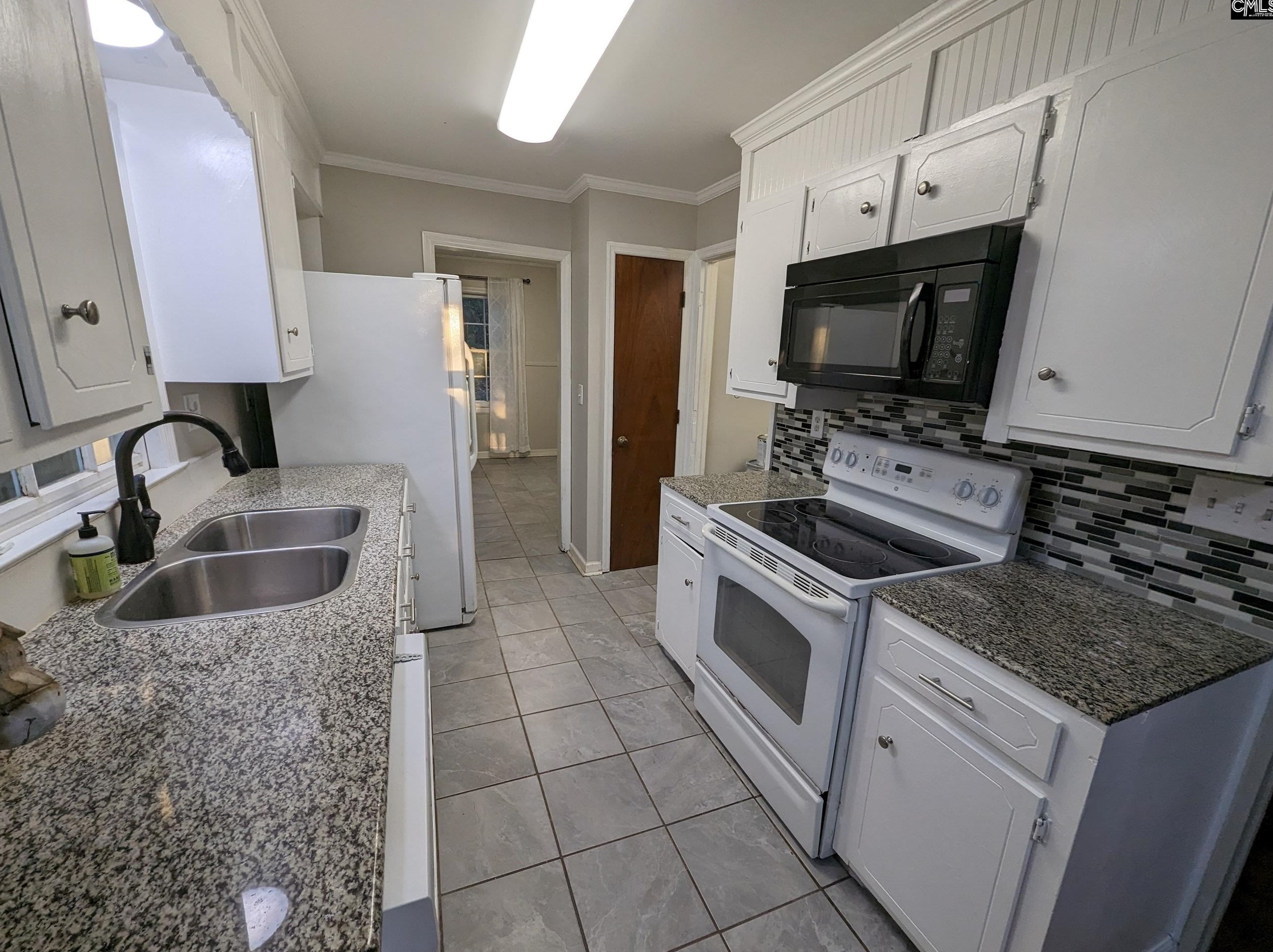 1003 Oakland Dr, Elgin SC  29045-9278 exterior