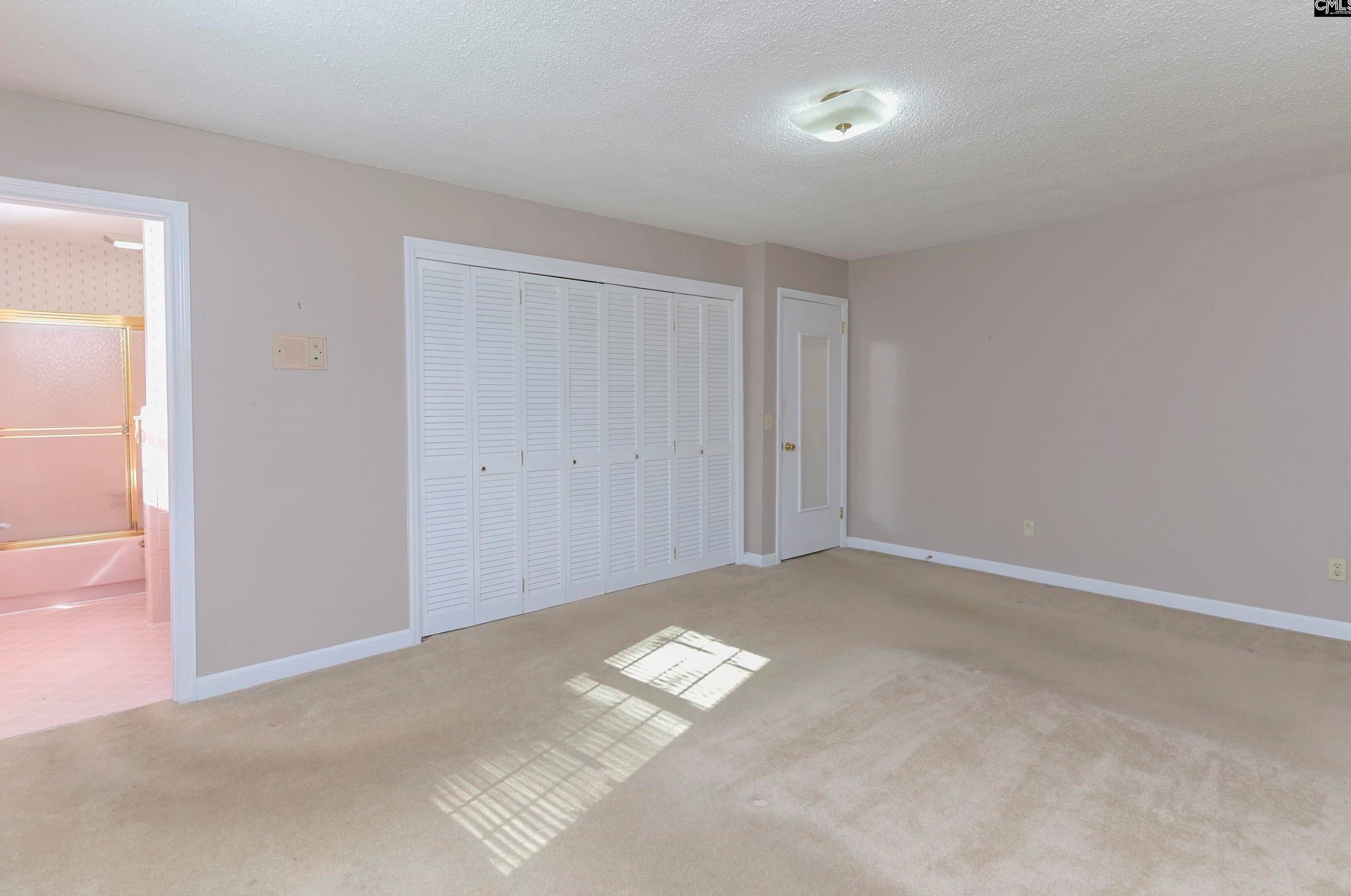 5919 Gill Crk Rd, Columbia SC 29206-4320 exterior