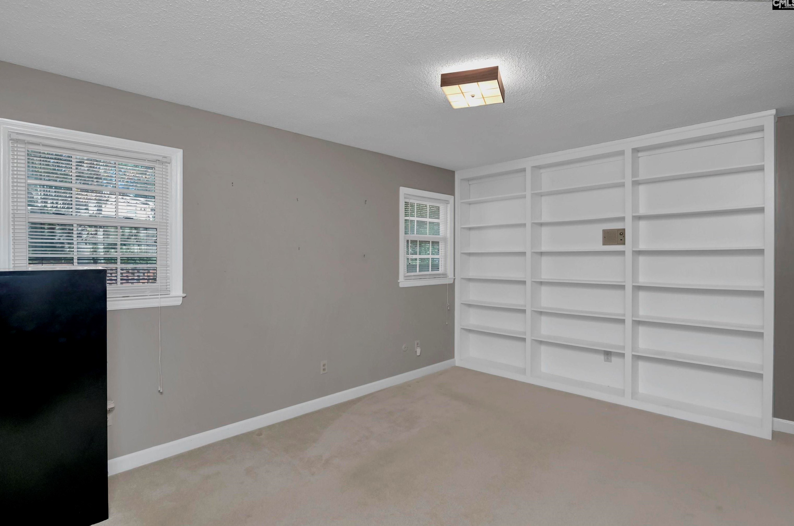 5919 Gill Crk Rd, Columbia SC 29206-4320 exterior