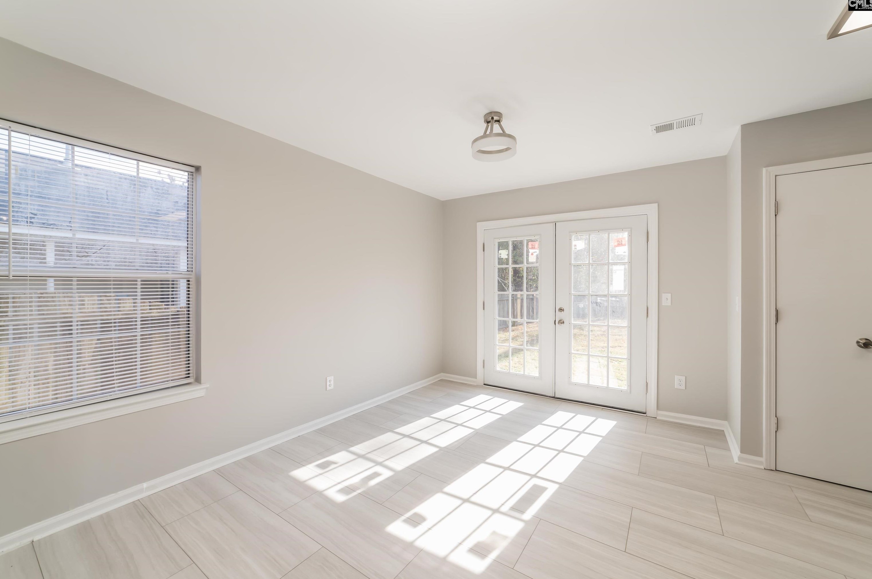 116 Creek Way Ln, Columbia SC  29209-5720 exterior