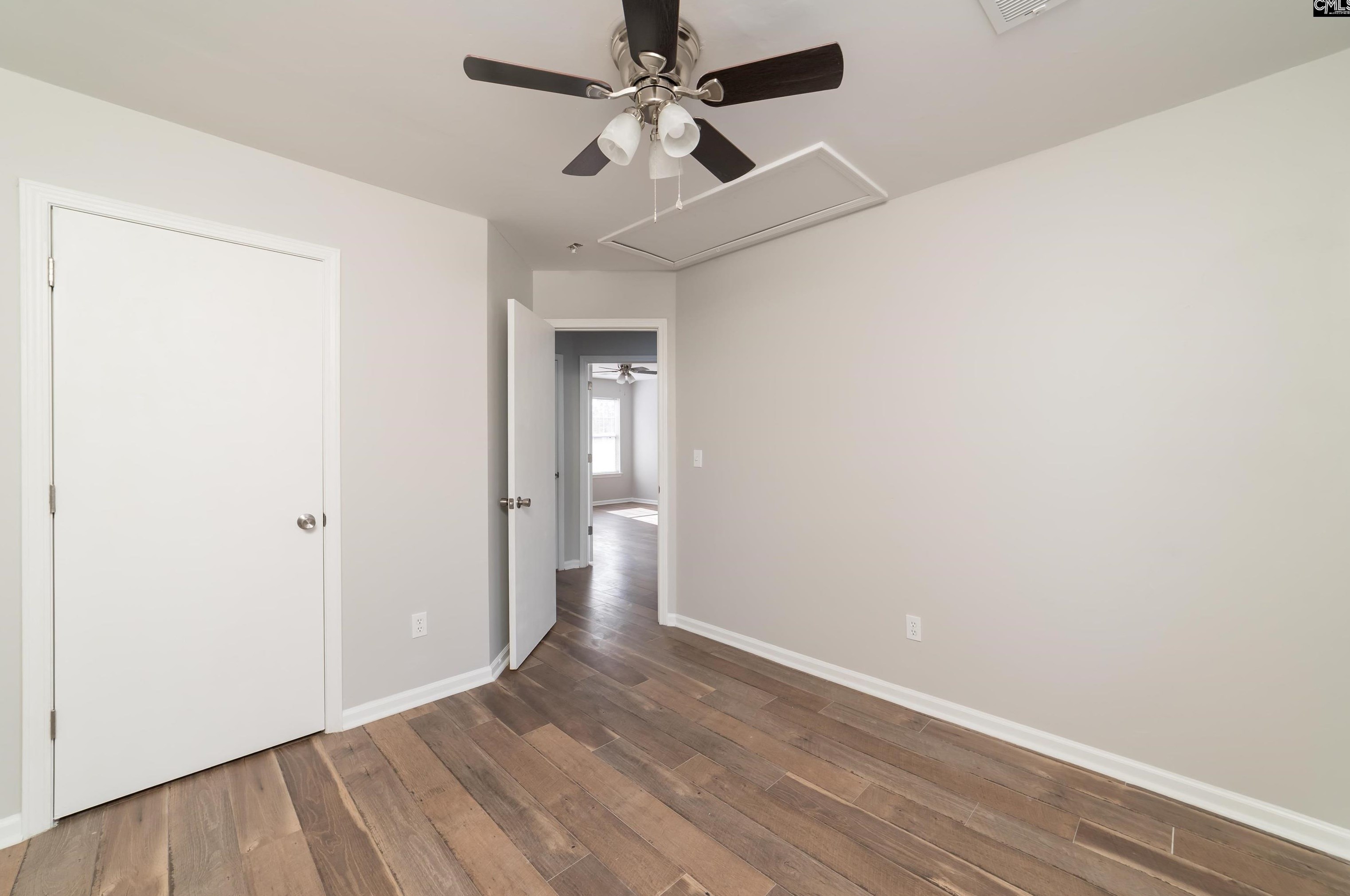 116 Creek Way Ln, Columbia SC  29209-5720 exterior