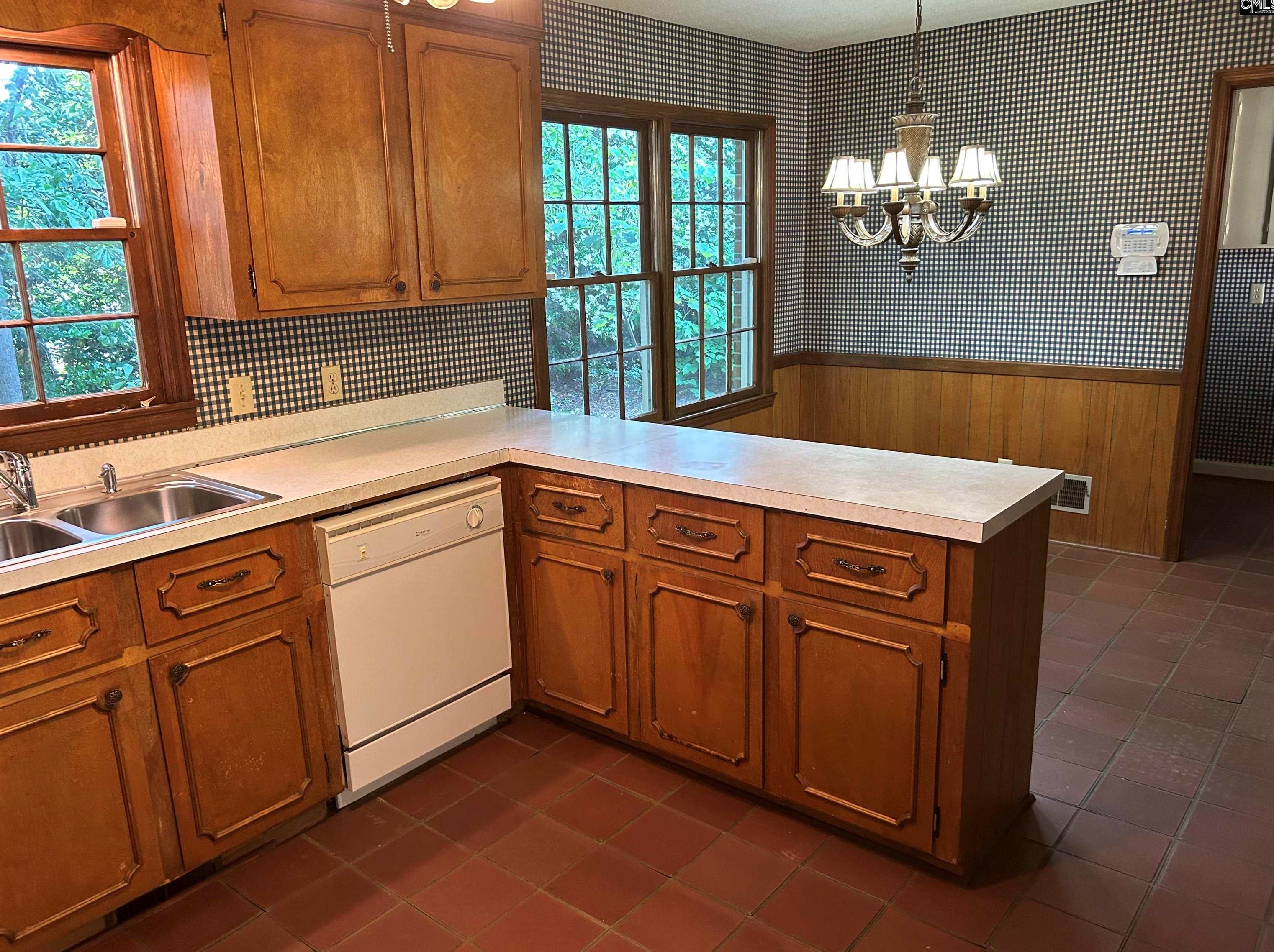 2538 Ashland Rd, Columbia SC  29210-5008 exterior