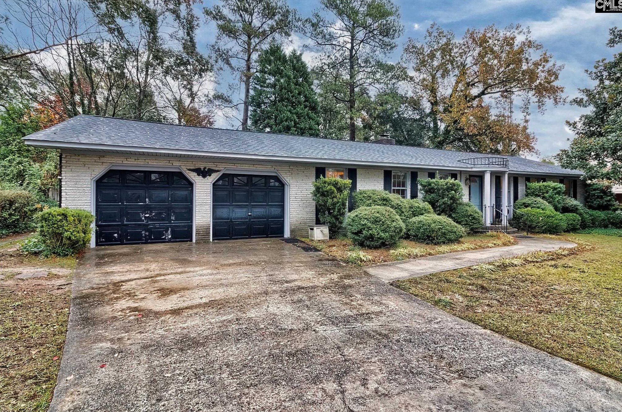 221 Danwood Dr, Cayce-West Columbia, SC 29169