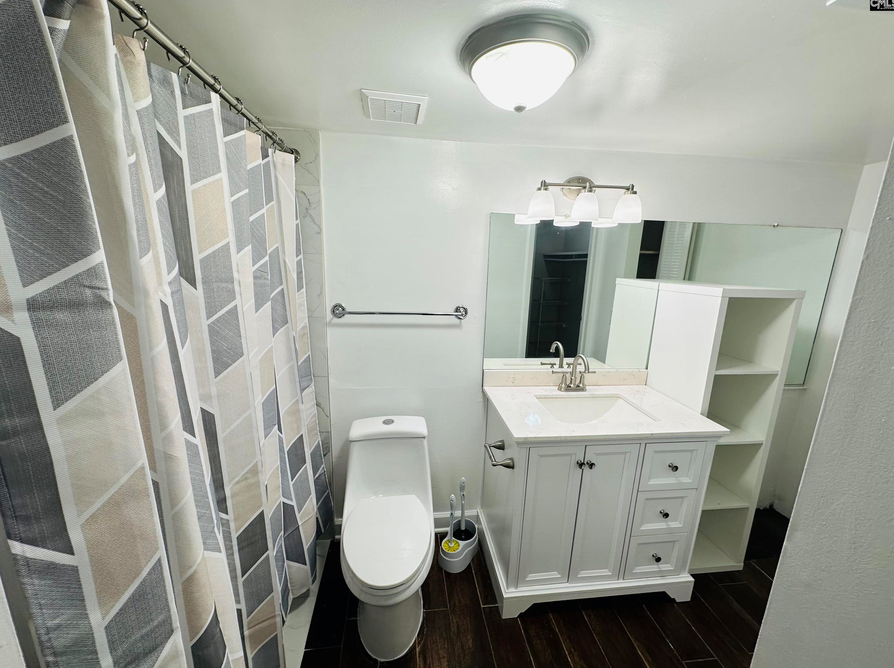 1003 Old Mnr Rd, Columbia SC 29210-6523 exterior