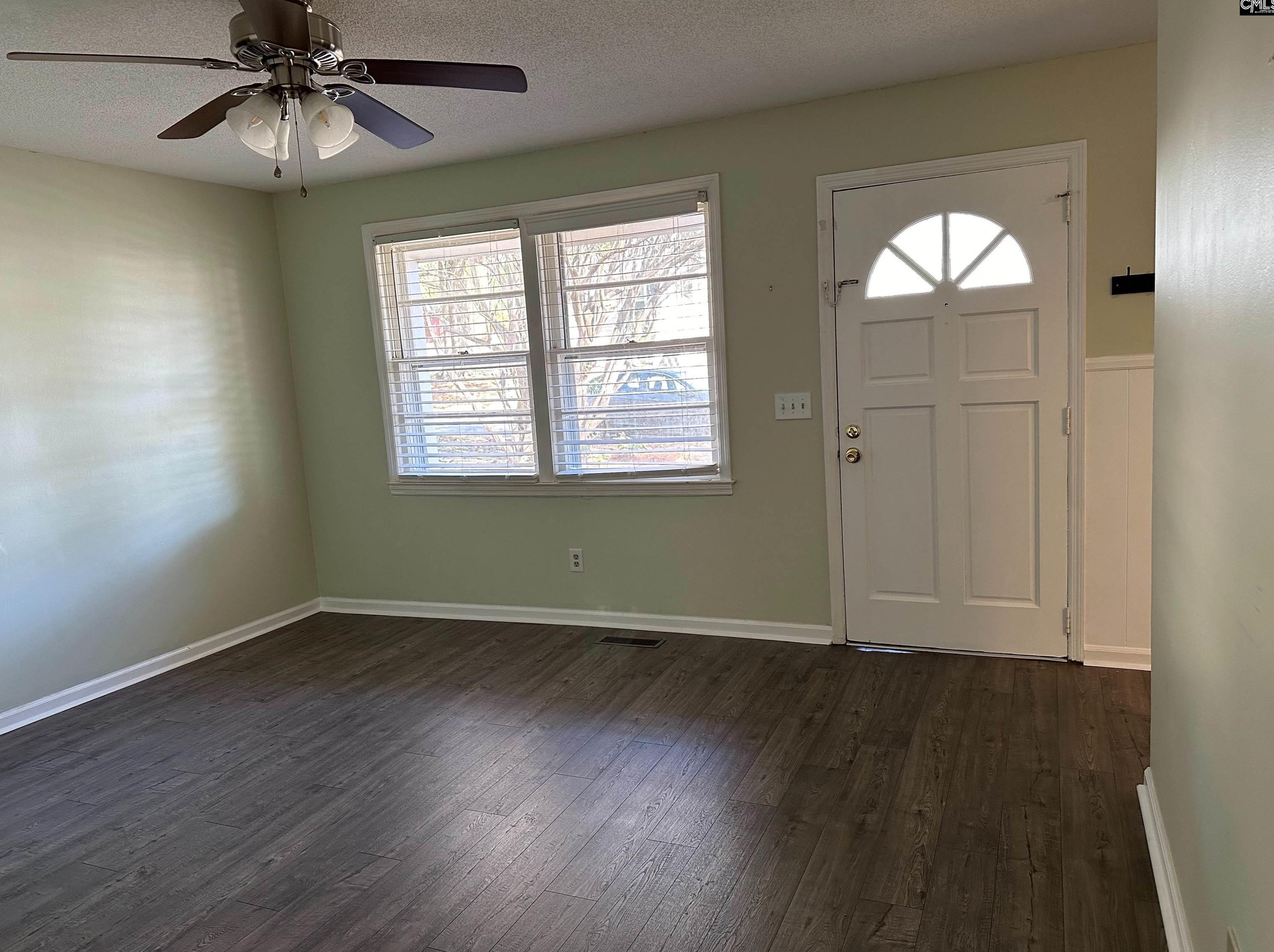 803 Howard St, Columbia, SC 29205-4428