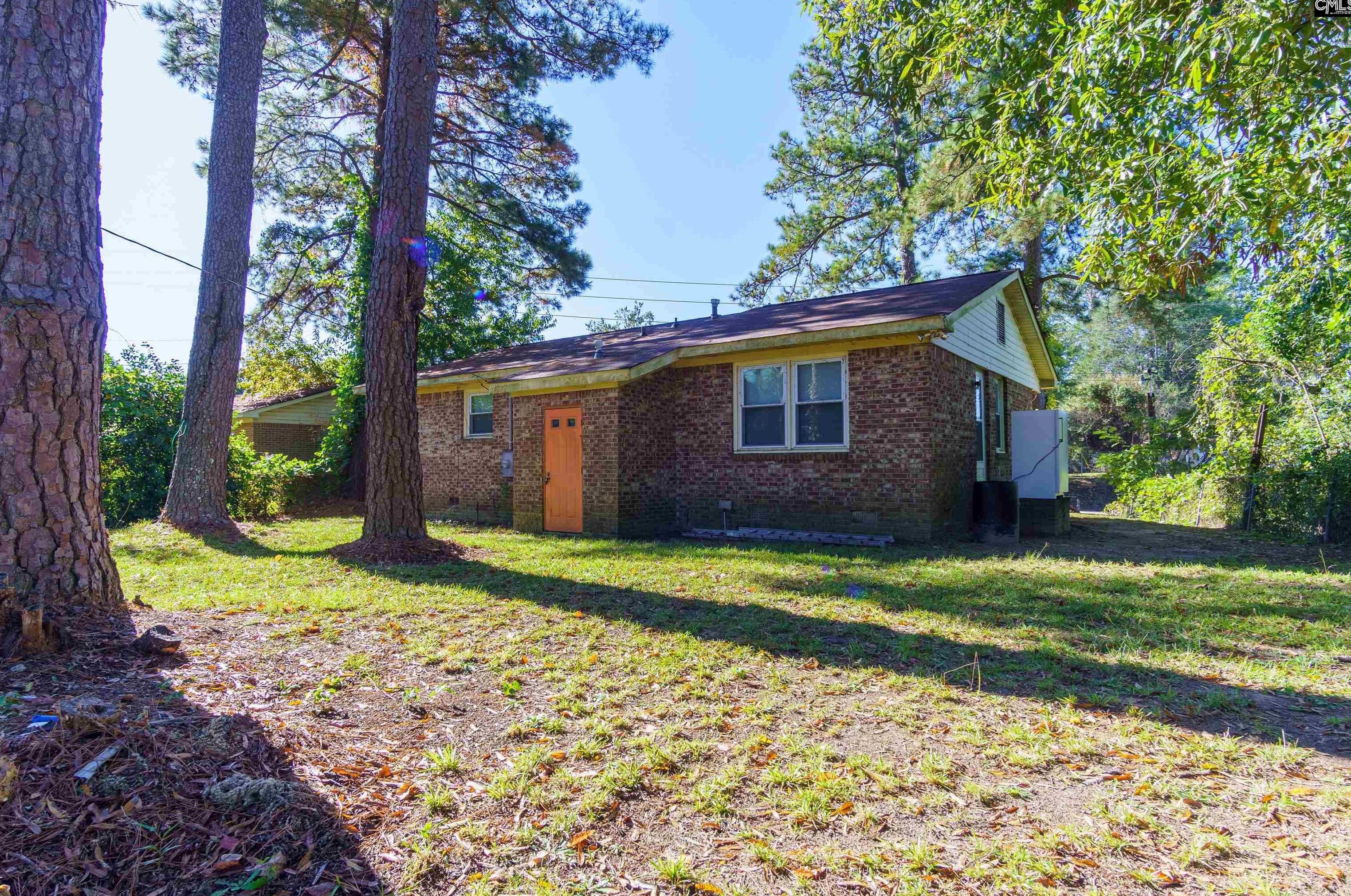 4502 Bluff Rd, Columbia SC 29209-9495 exterior