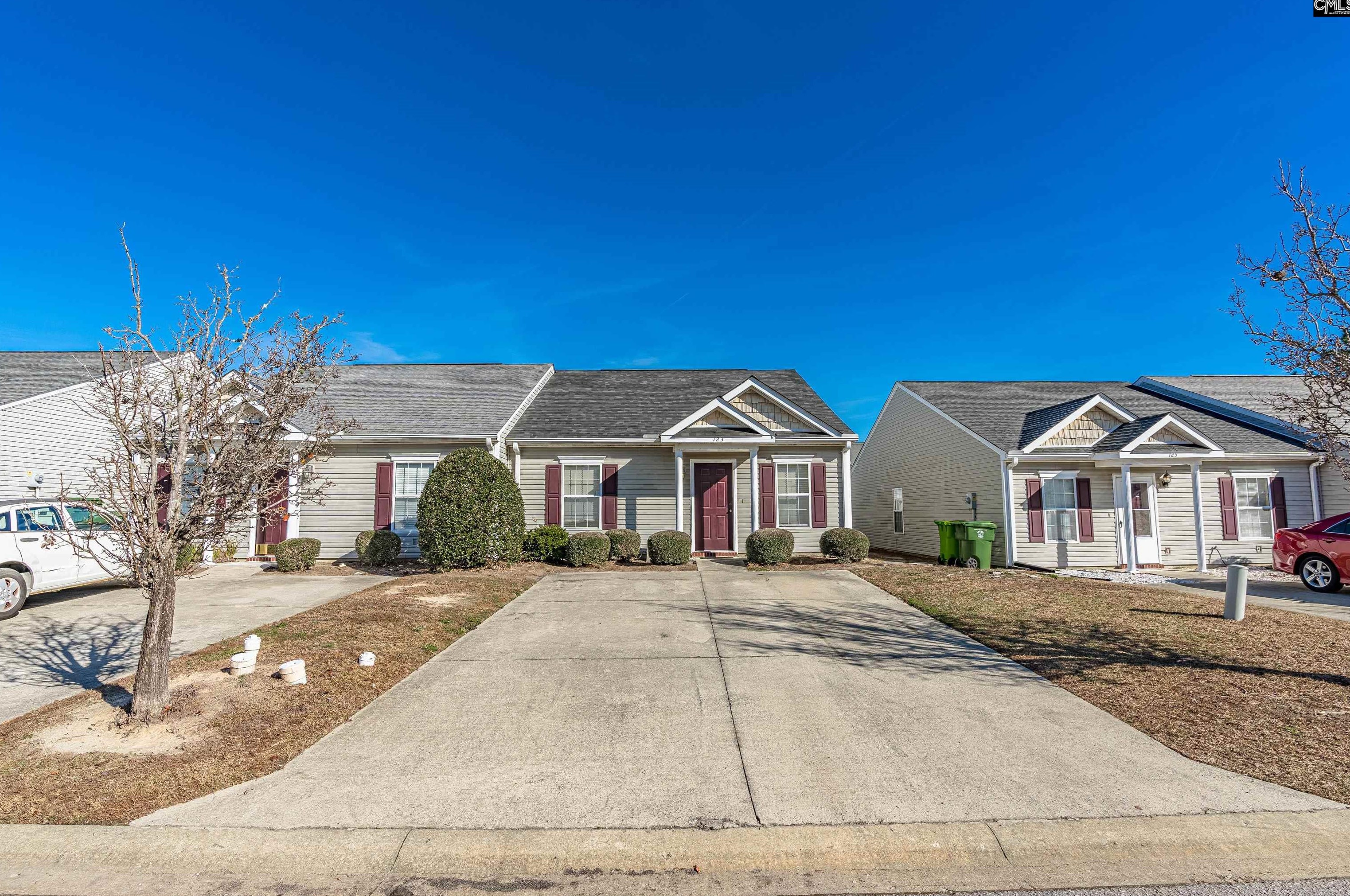 123 Elkhorn Ln, Columbia, SC 29229-8151