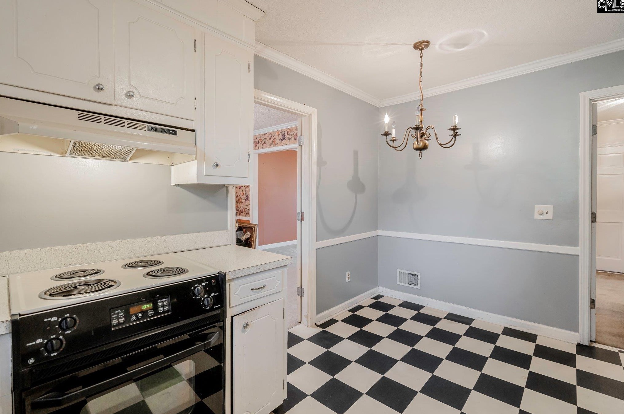 911 Rollingwood Trl, Columbia SC 29210-5018 exterior