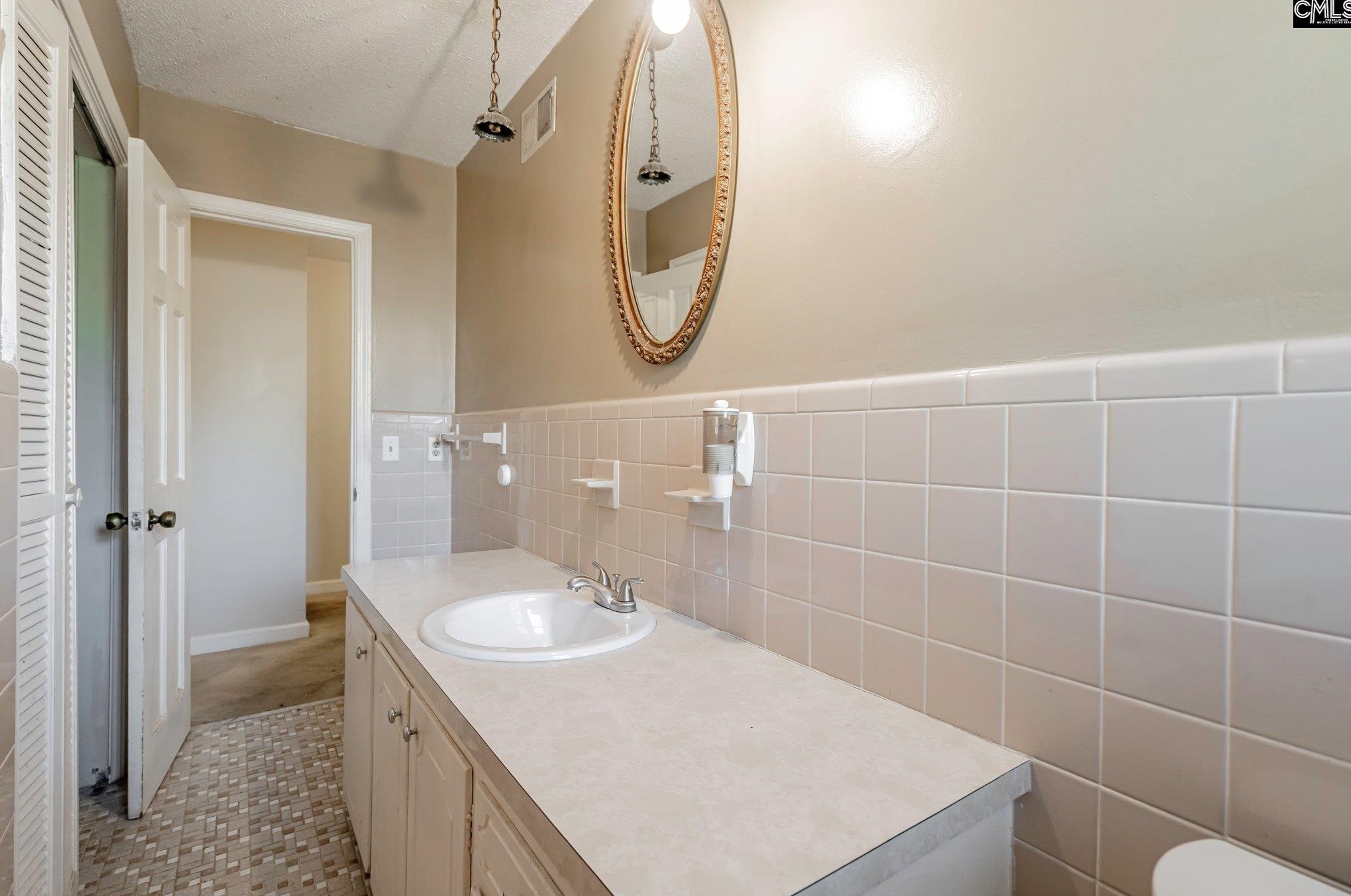 911 Rollingwood Trl, Columbia SC 29210-5018 exterior