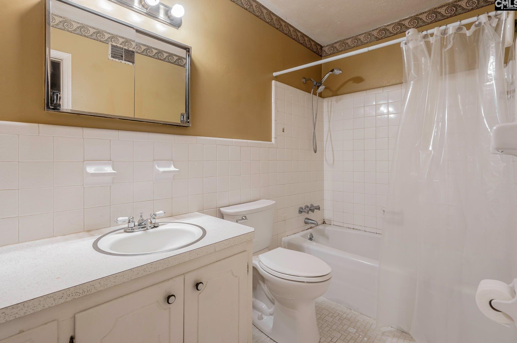 911 Rollingwood Trl, Columbia SC 29210-5018 exterior