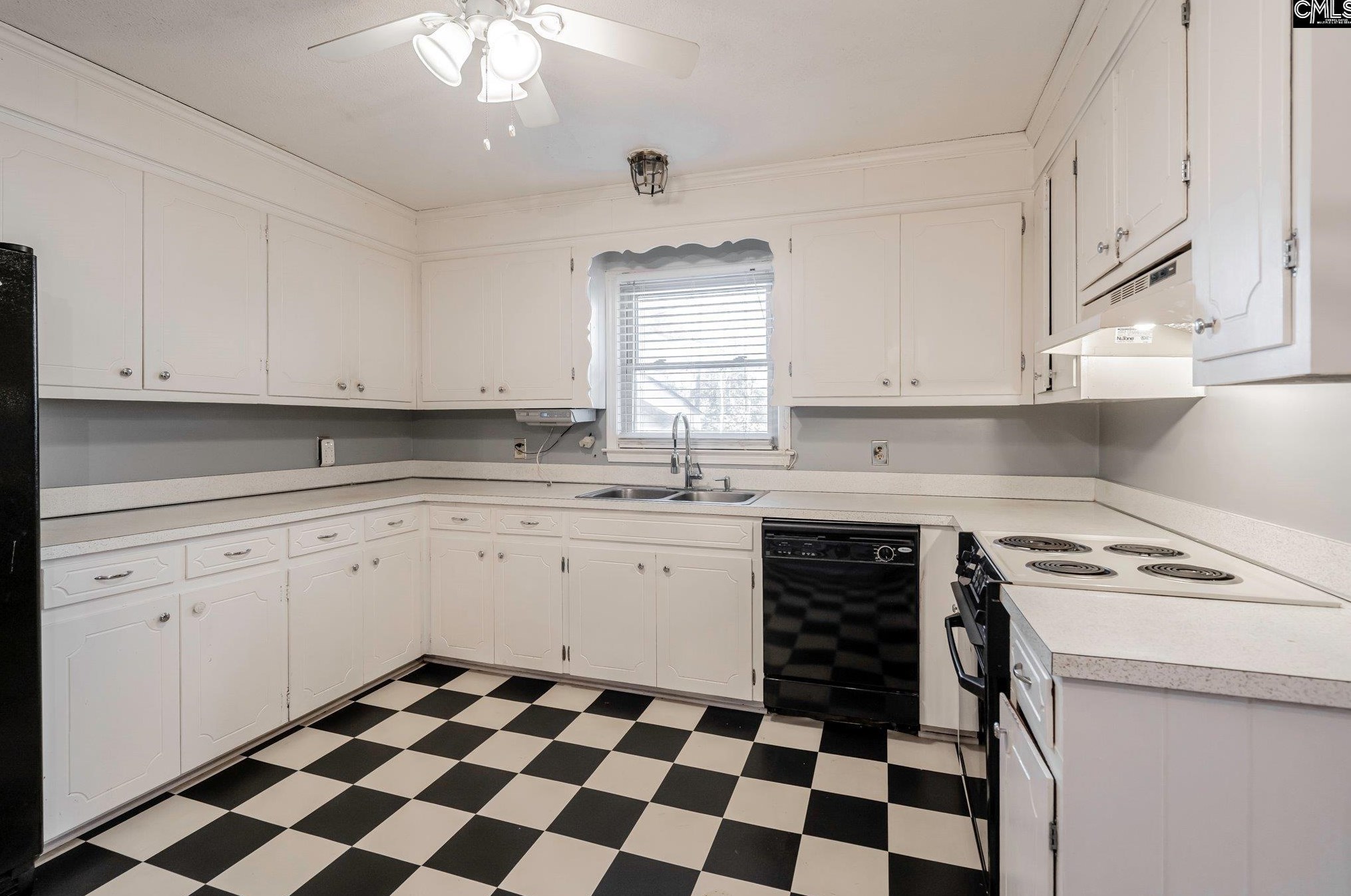 911 Rollingwood Trl, Columbia SC 29210-5018 exterior