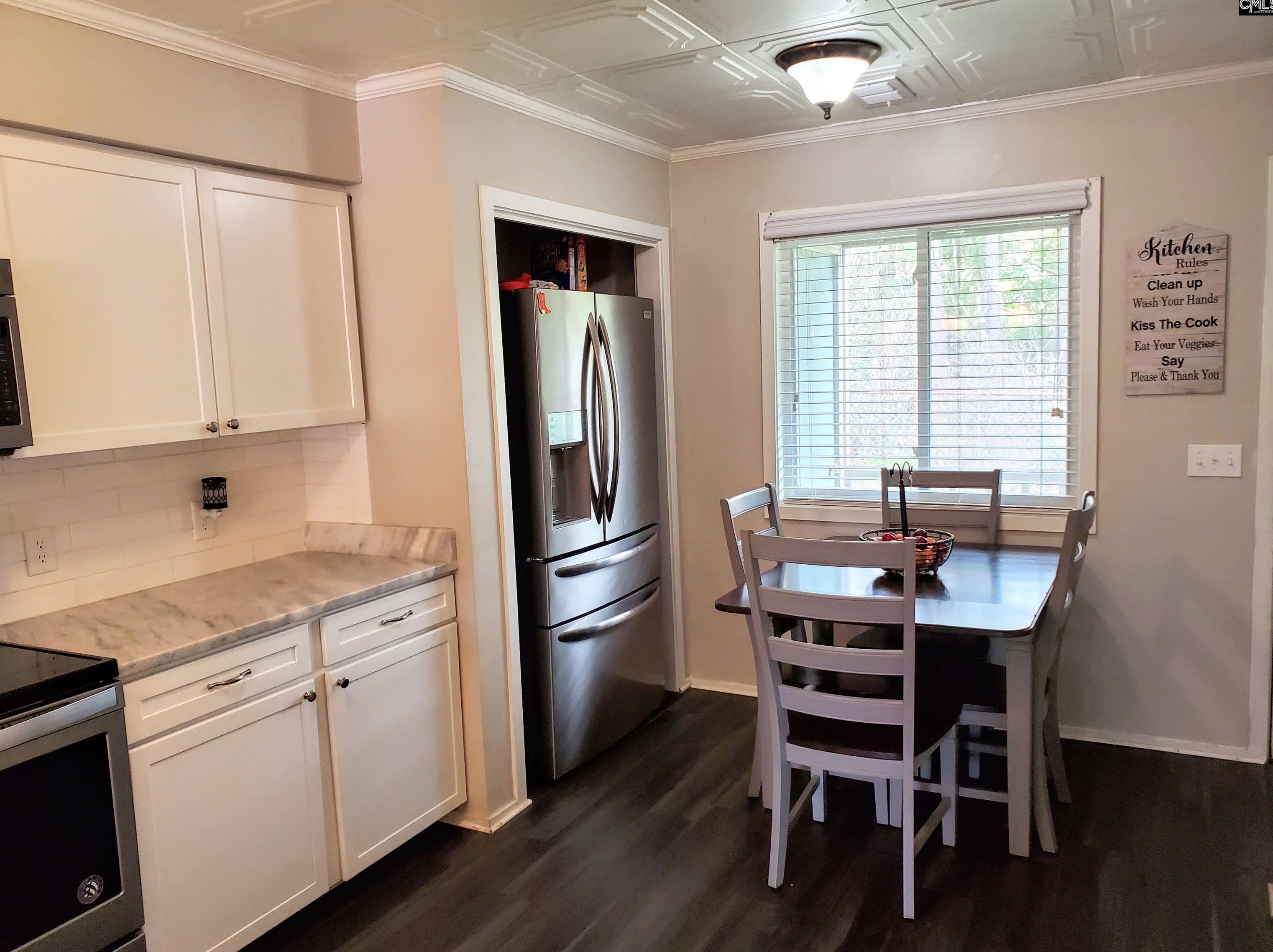 21 Canterbury Ct, Columbia SC 29210-6834 exterior