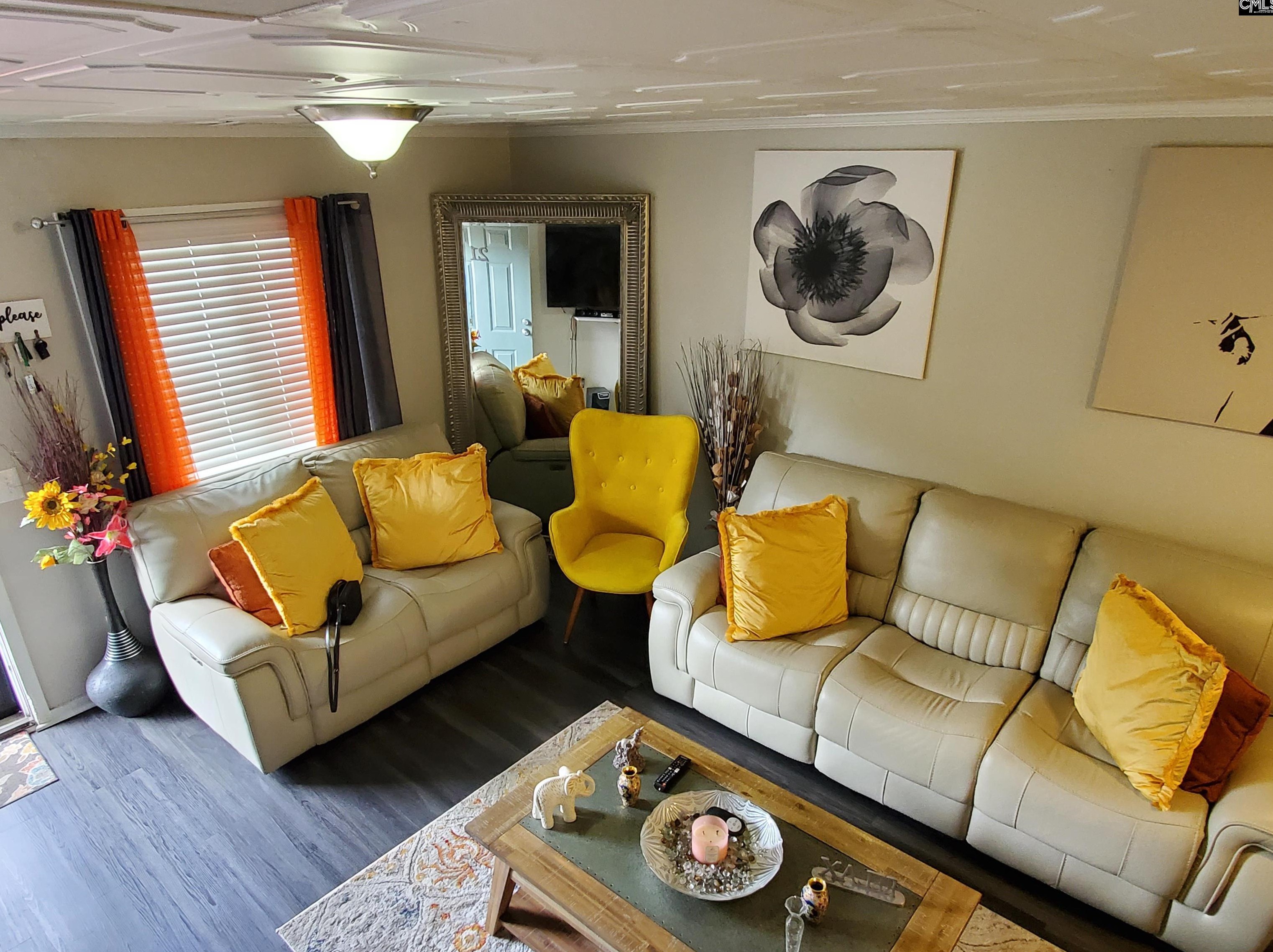 21 Canterbury Ct, Columbia SC 29210-6834 exterior