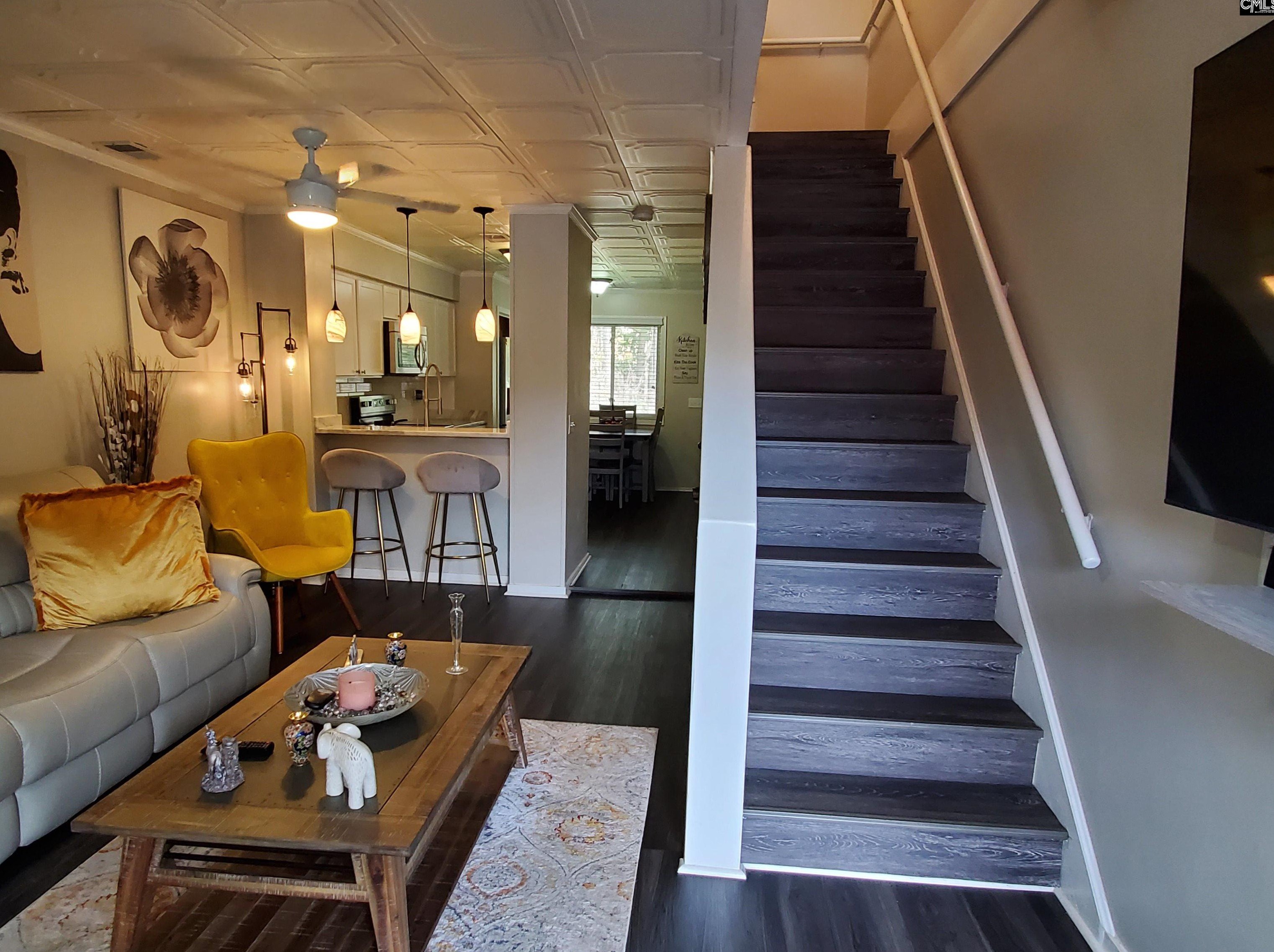 21 Canterbury Ct, Columbia SC 29210-6834 exterior