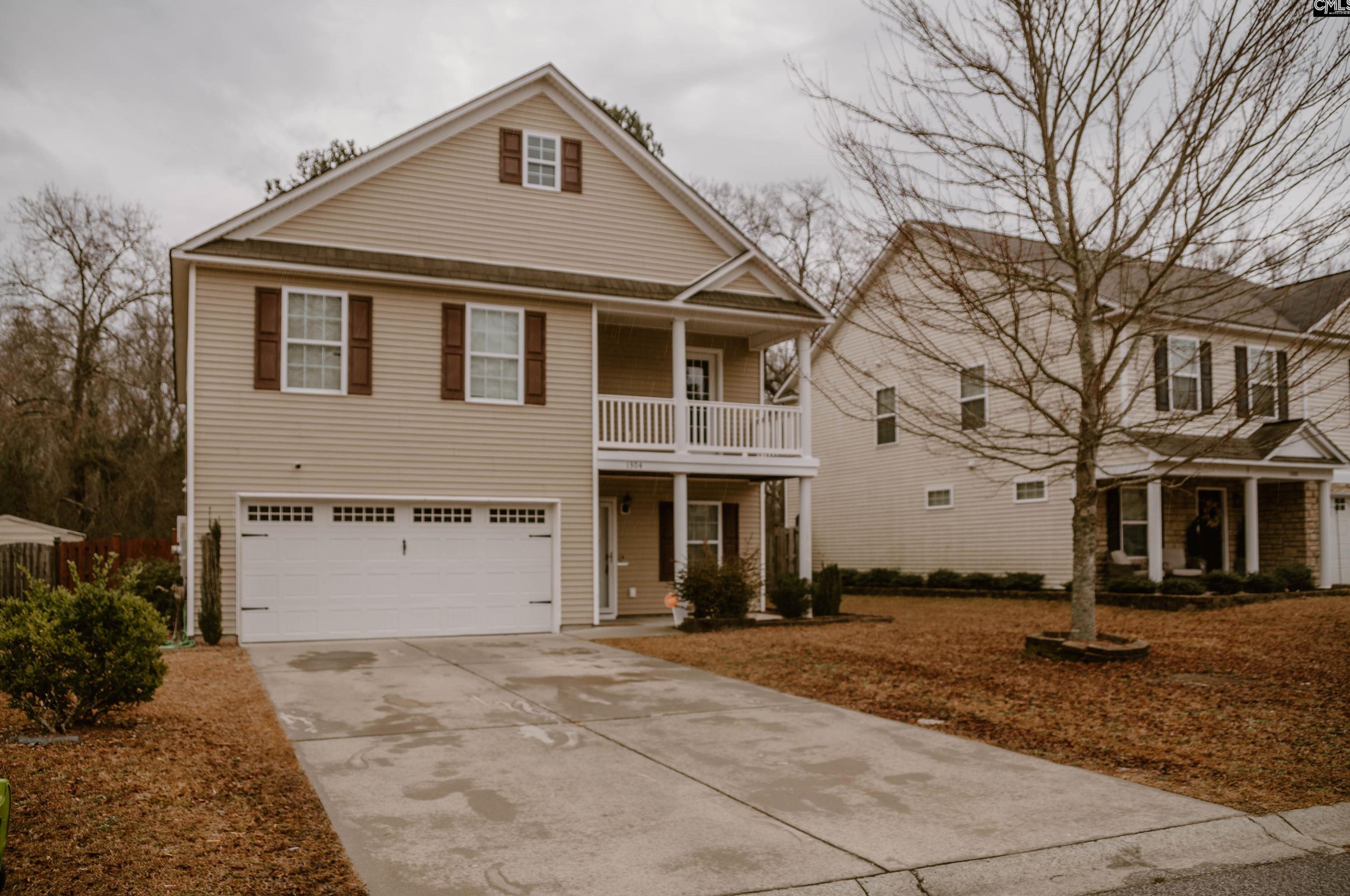 1304 Green Turf Ln, Elgin, SC 29045