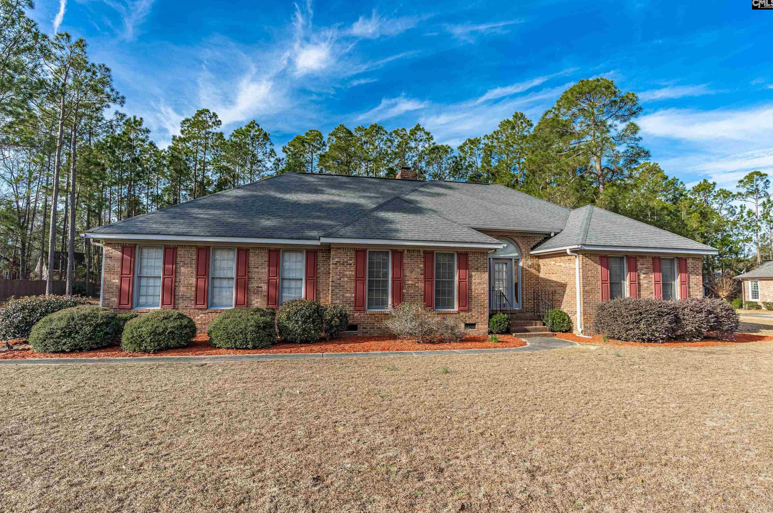 33 Laurel Crossing Dr, Lugoff, SC 29078