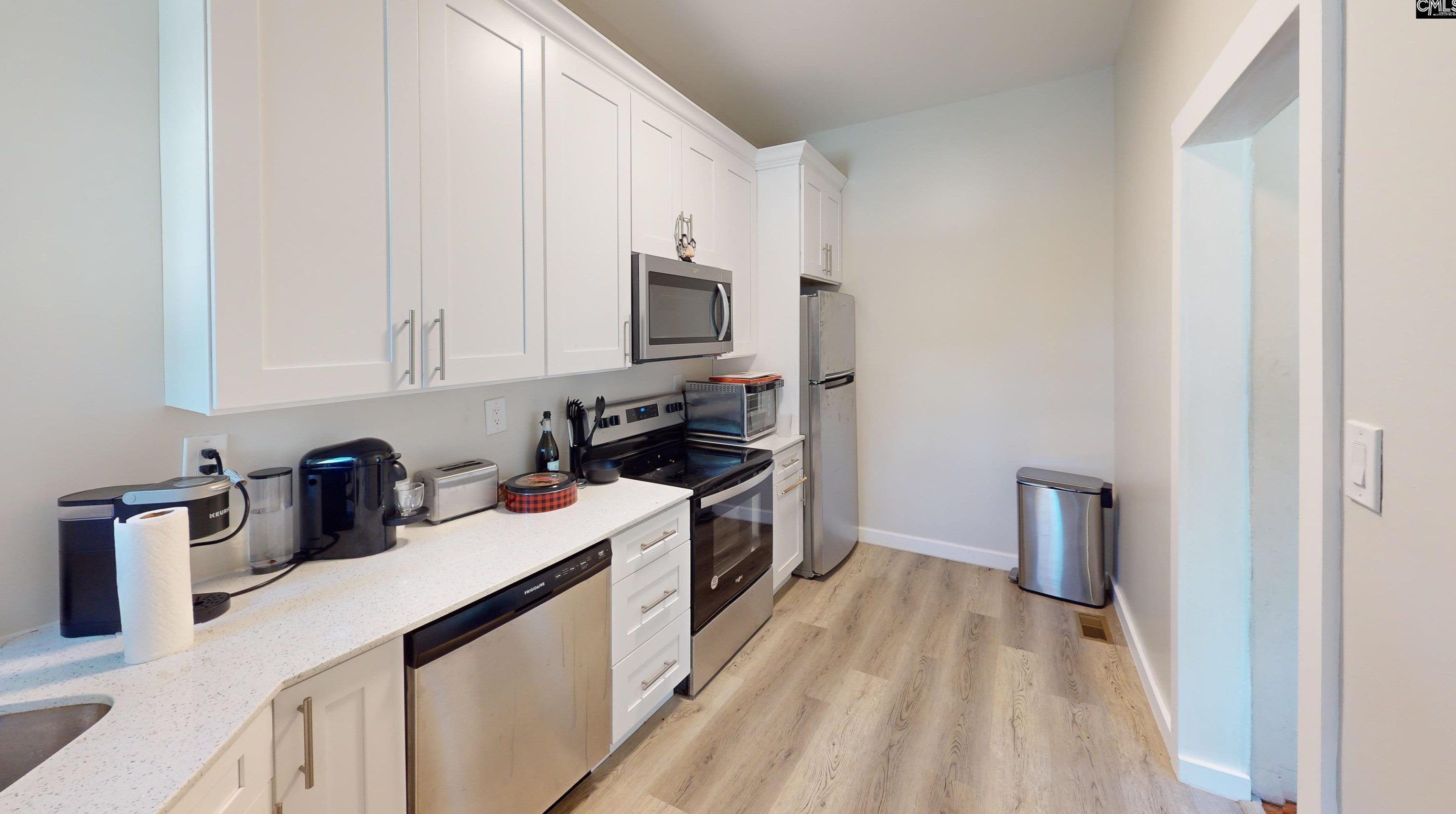 1617 Heyward St, Columbia SC 29205-3211 exterior