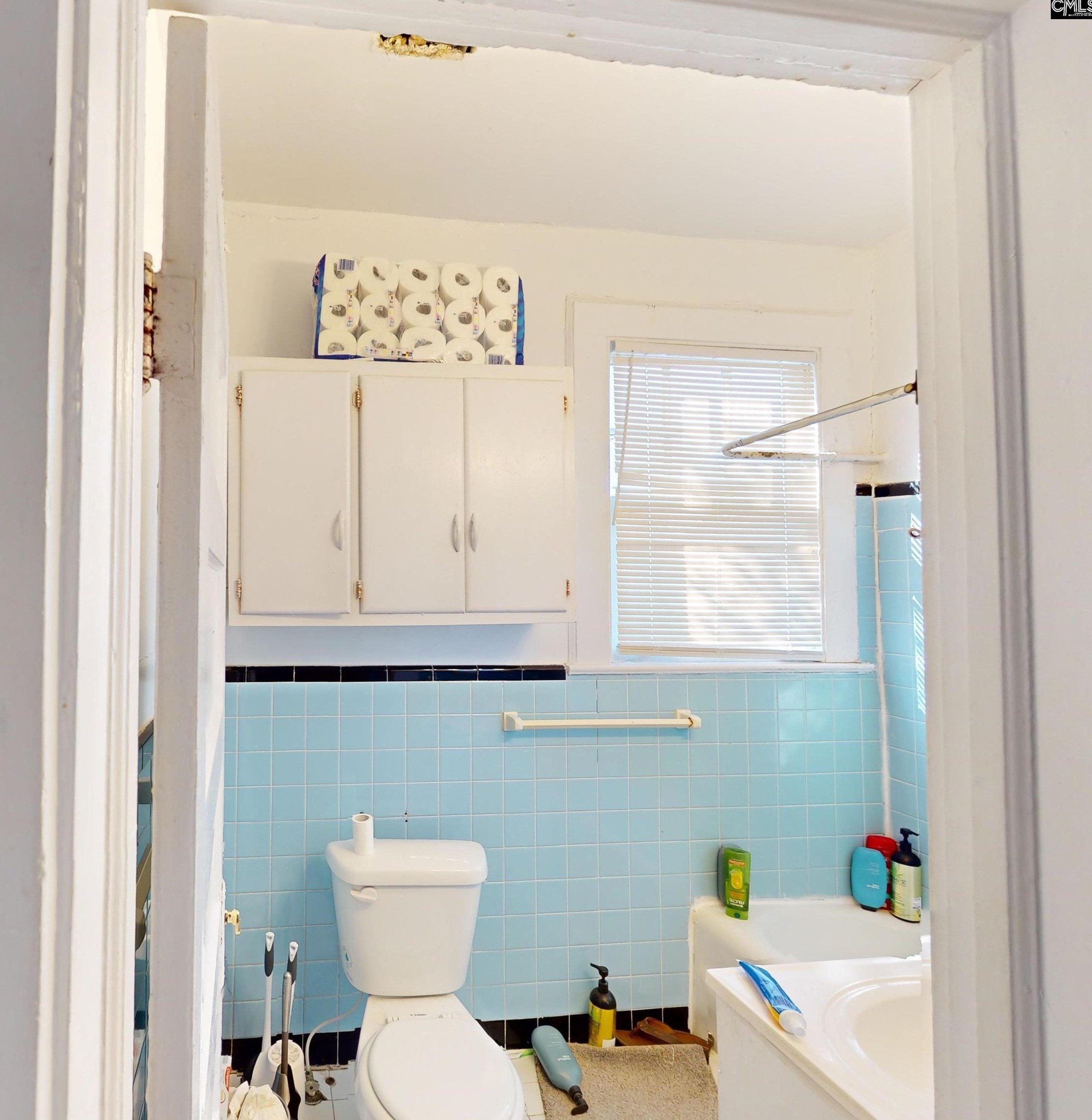 1617 Heyward St, Columbia SC 29205-3211 exterior