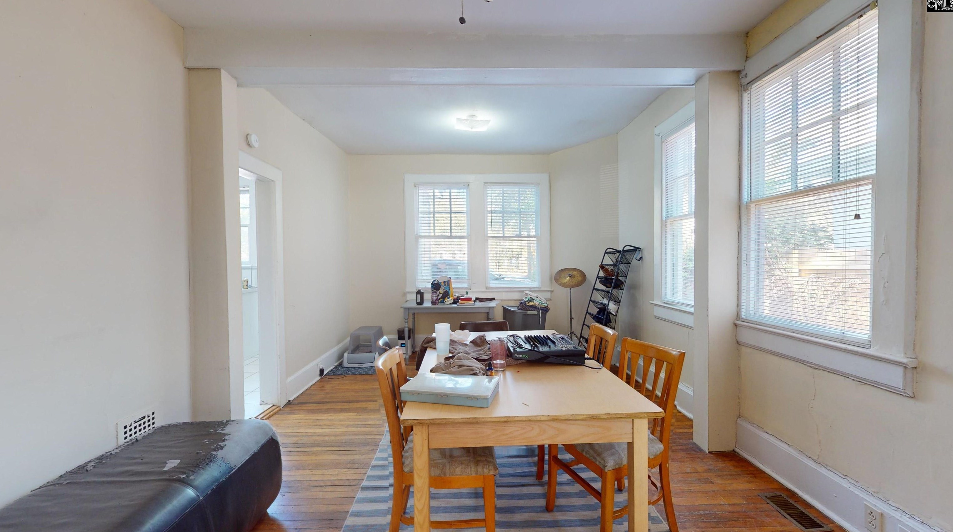 1617 Heyward St, Columbia SC 29205-3211 exterior