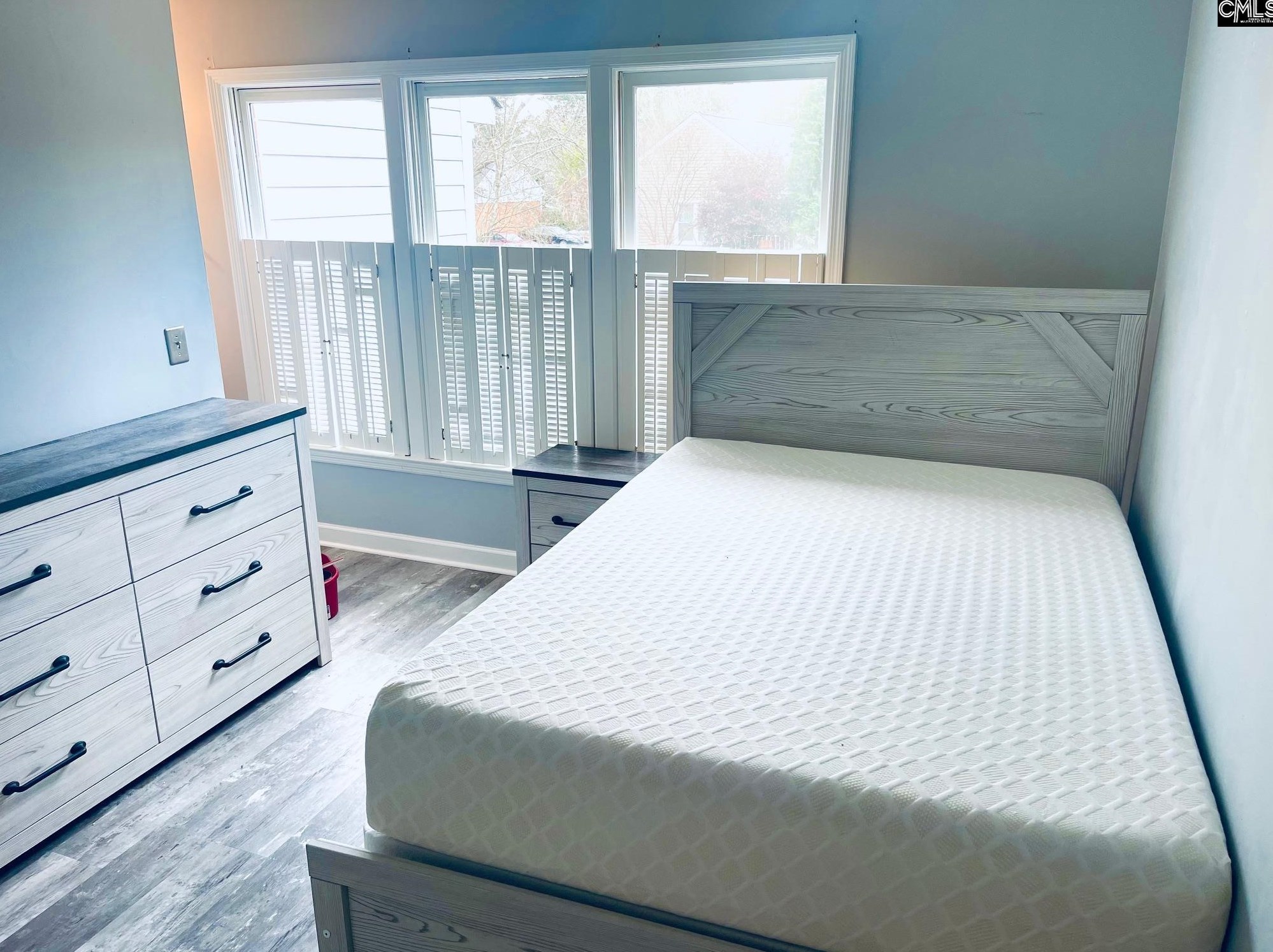 101 Vlg Walk, Columbia SC 29209-2168 exterior