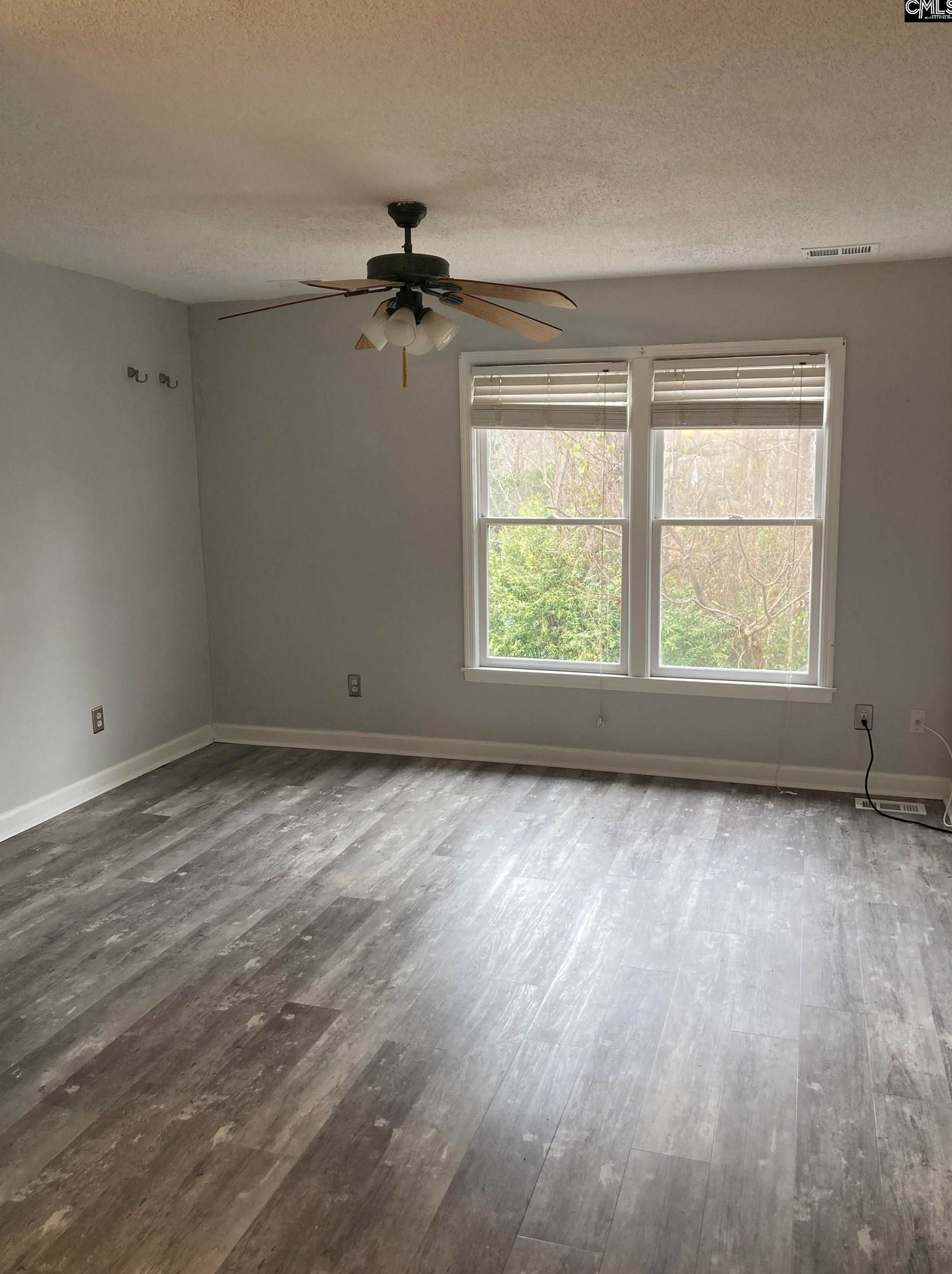 101 Vlg Walk, Columbia SC 29209-2168 exterior