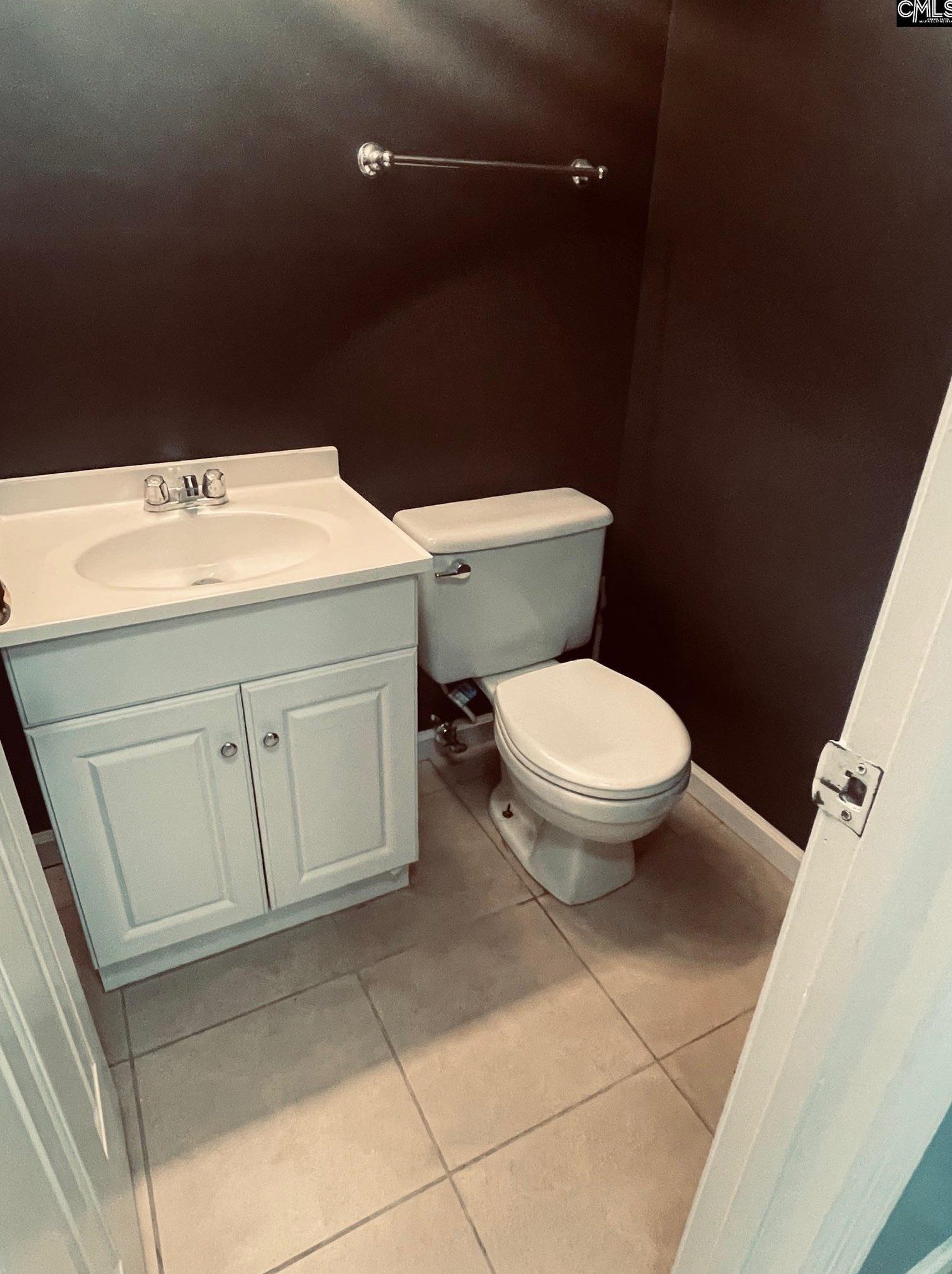 101 Vlg Walk, Columbia SC 29209-2168 exterior