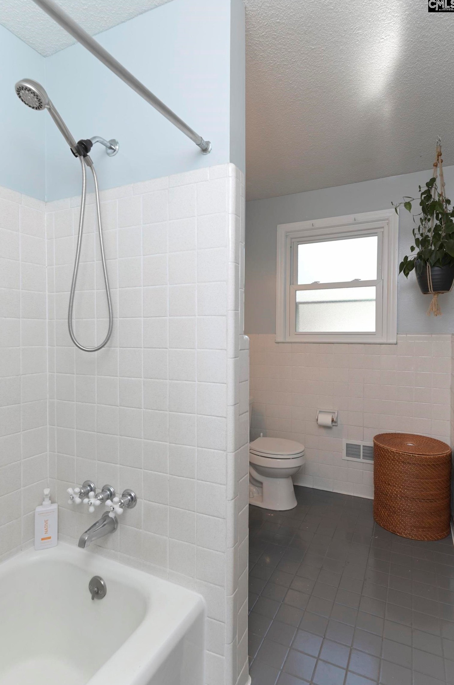 3549 Lynhaven Dr, Columbia SC  29204-4412 exterior