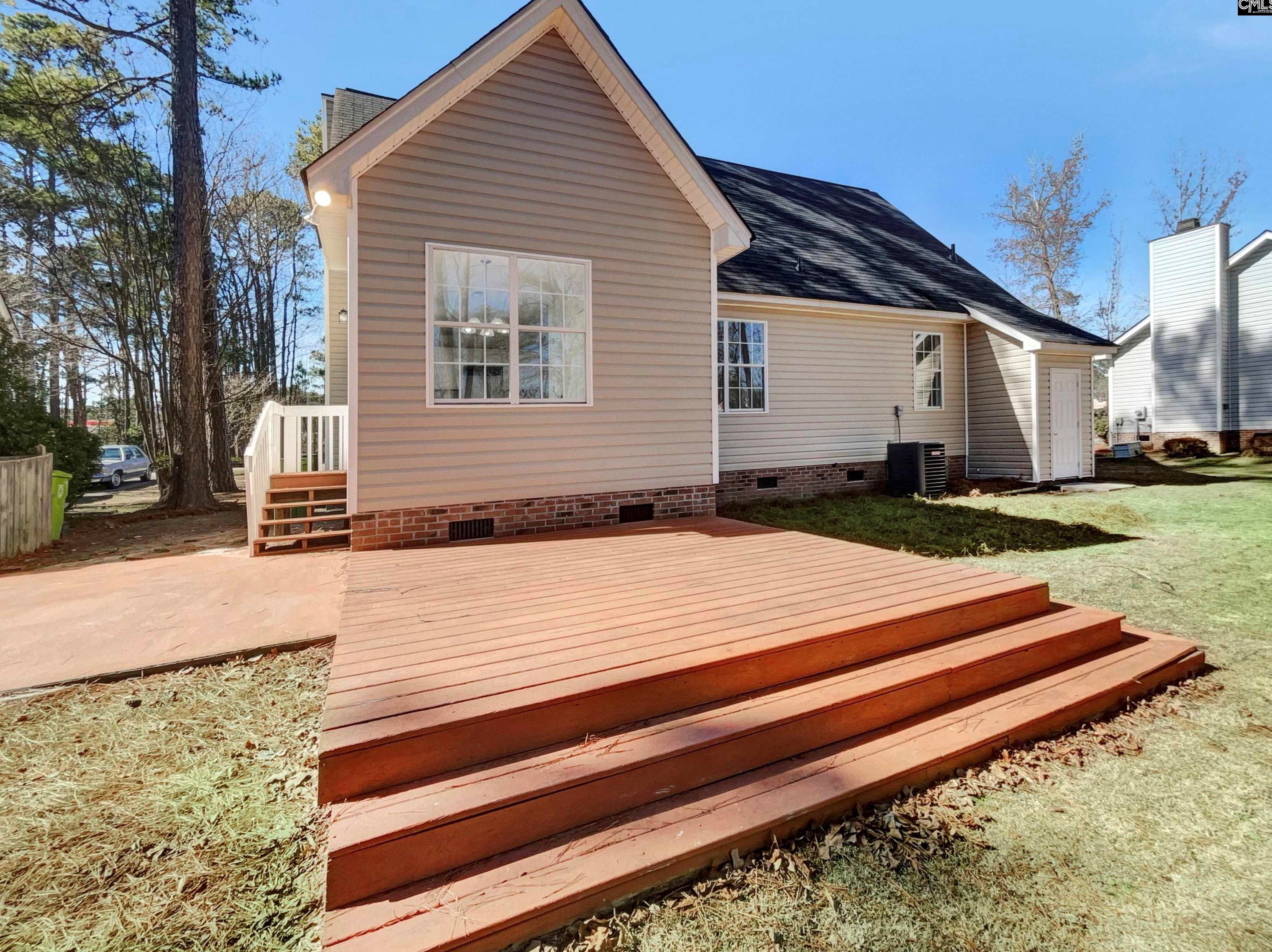 105 Brk Holw Dr, Columbia SC 29229-8812 exterior