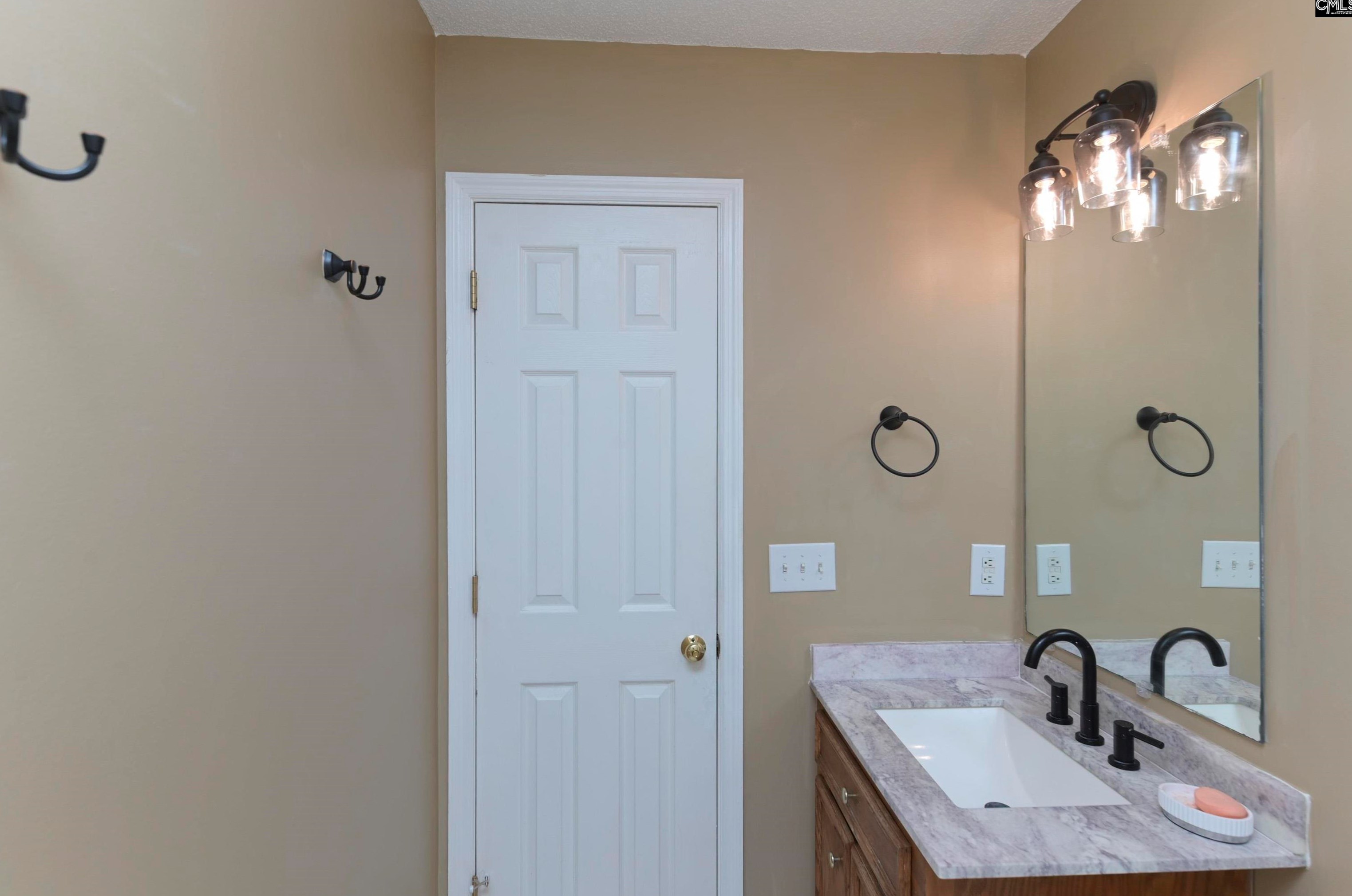 3 Tambridge Ct, Columbia SC  29229-9408 exterior