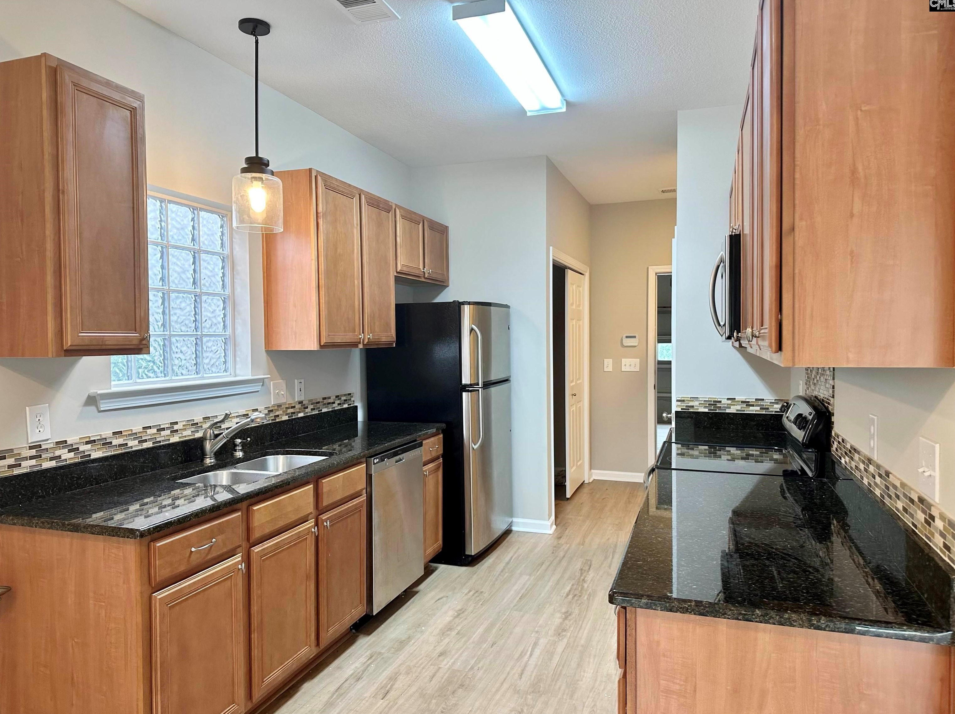 422 Moet Dr, Columbia, SC 29210