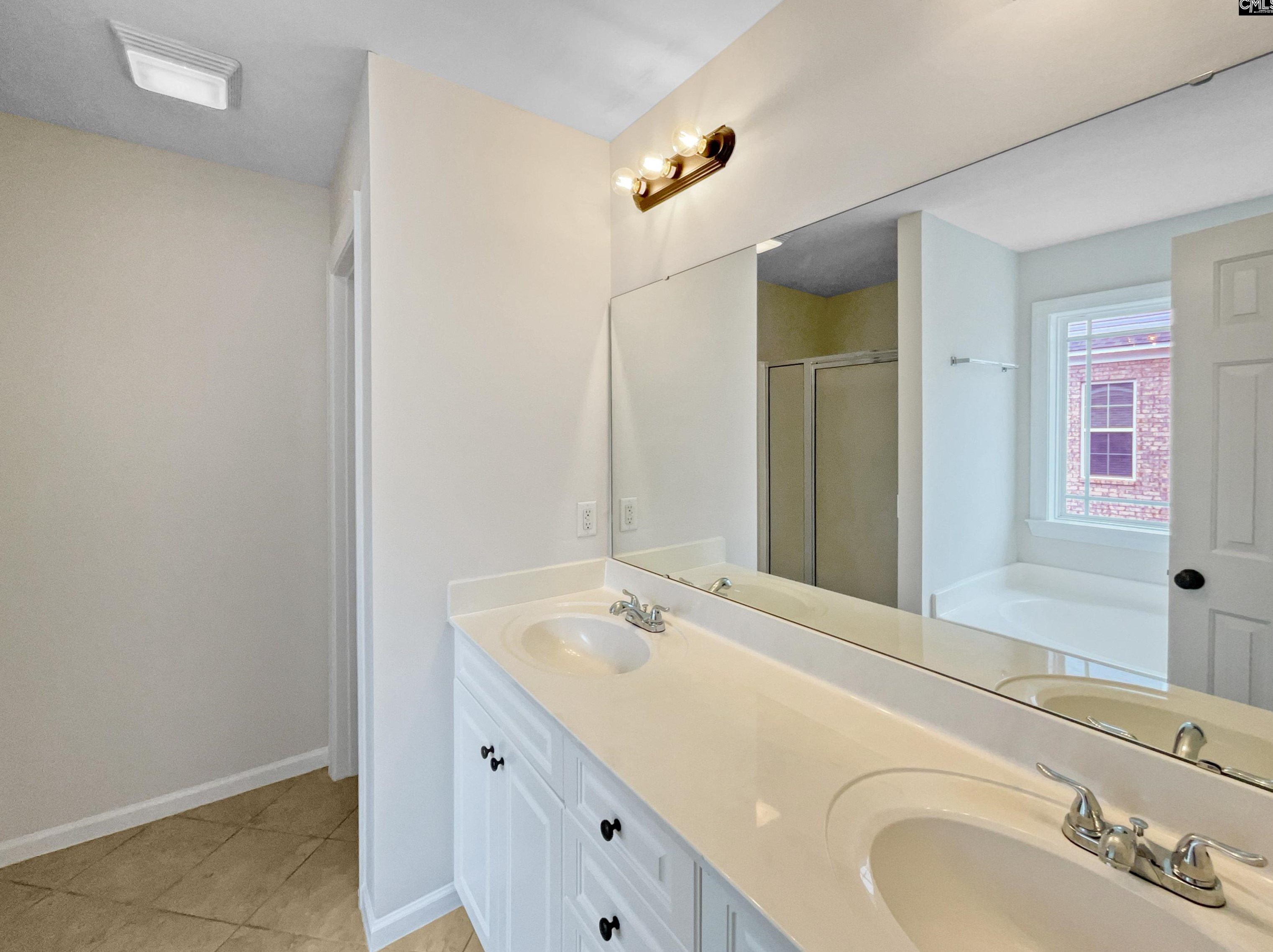 407 Smt Hl Cir, Columbia SC  29229 exterior