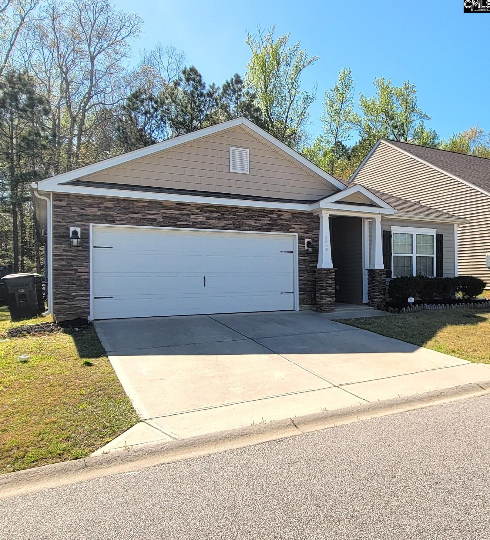 2035 Chipmunk Ln, Cayce-West Columbia, SC 29169