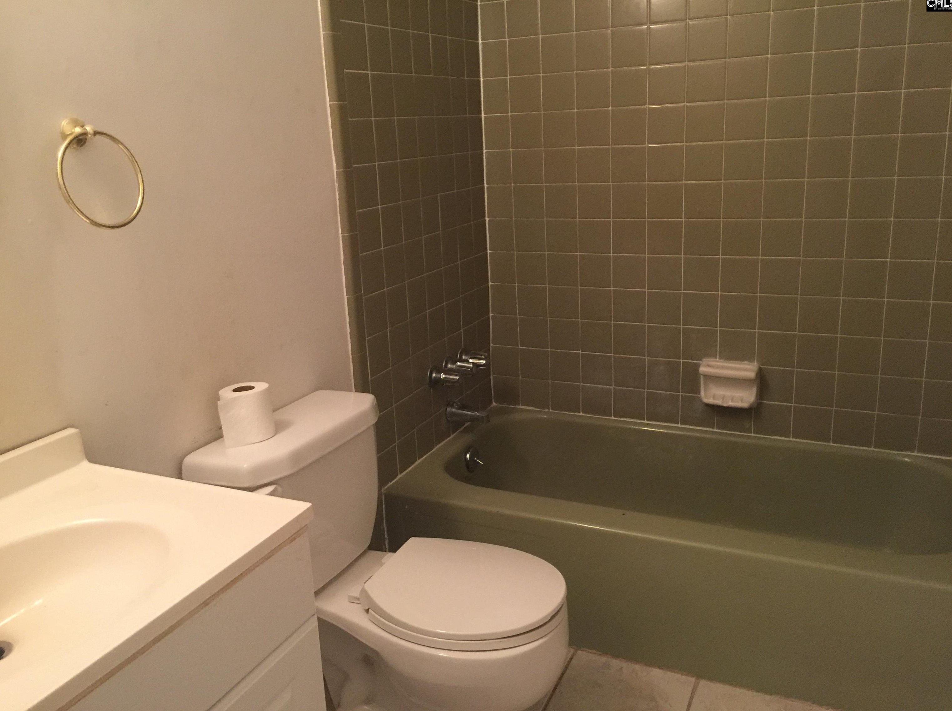 4337 Mellowood Dr, Columbia SC  29209-5035 exterior