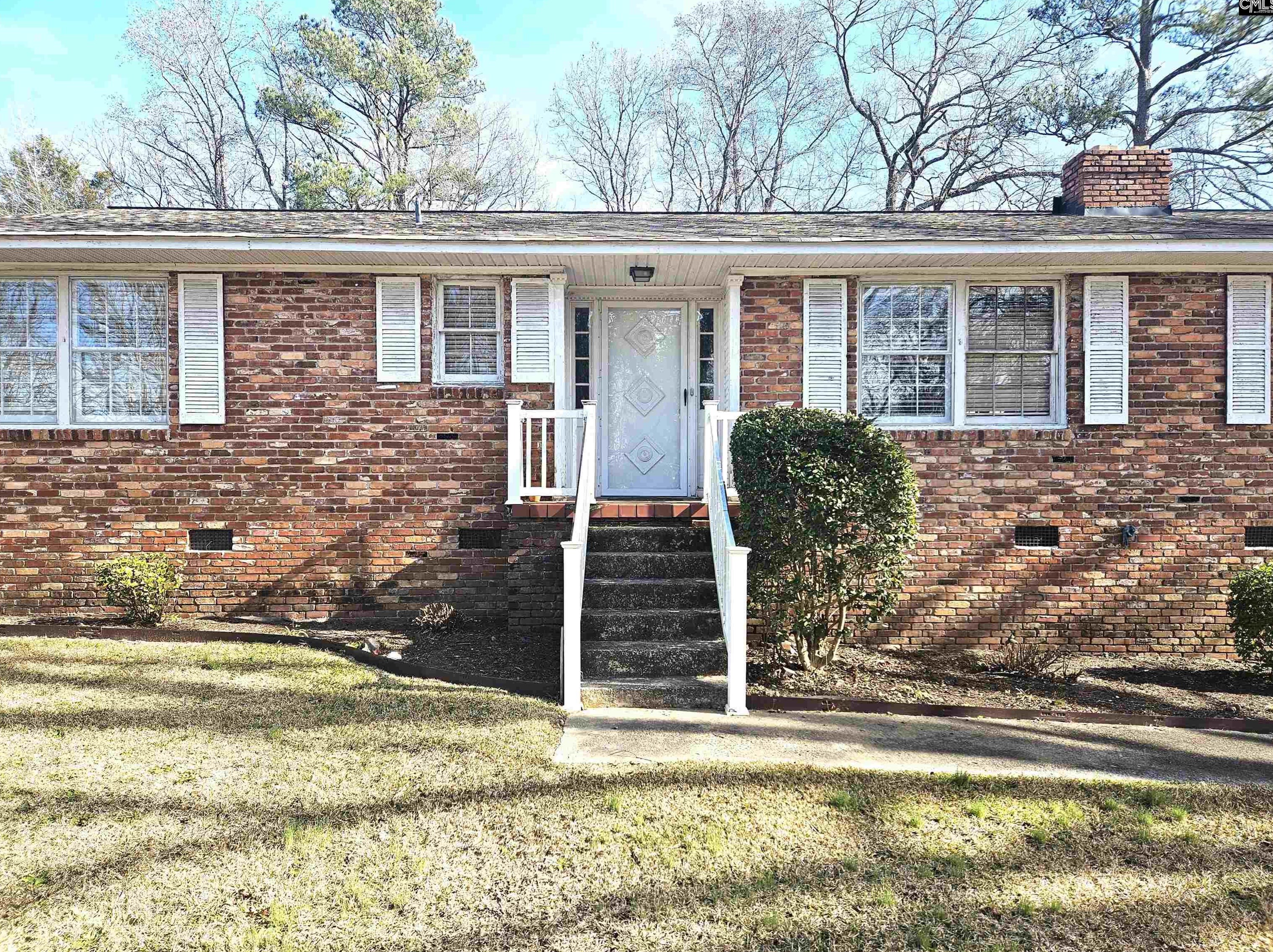 1136 Woodland Dr, Cayce-West Columbia, SC 29169-6239